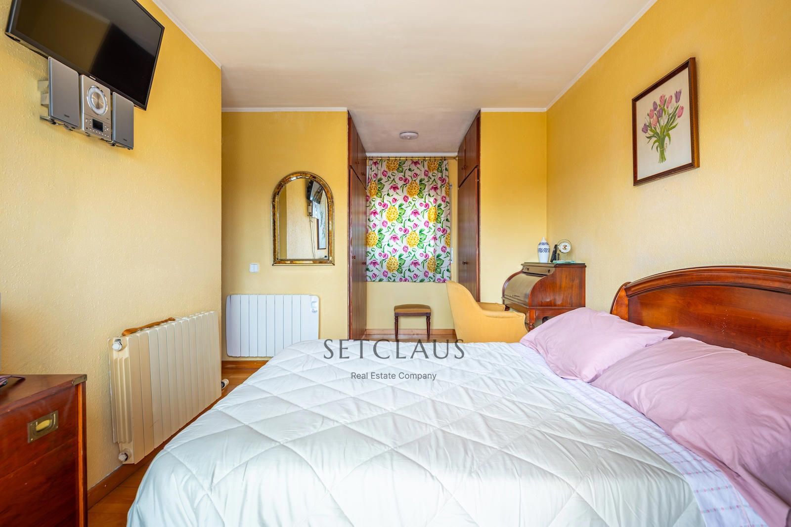 Comprar Chalet pareado en Premià de Dalt con piscina, bodega y sauna privada foto 19