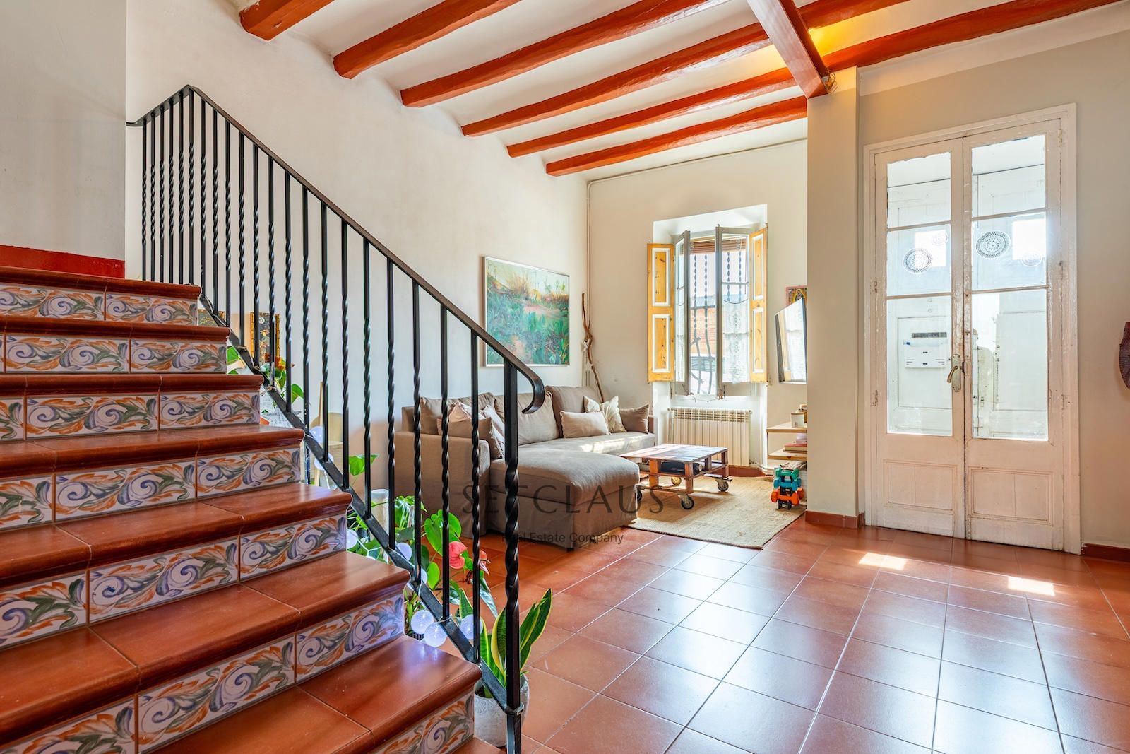 Casa de pueblo céntrica y luminosa en El Masnou. 3 habitaciones, 2 baños, 112 m² en venta.