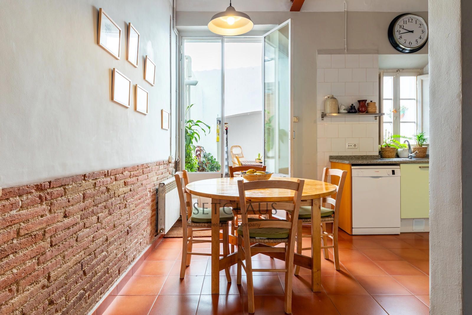 Comprar Casa de pueblo céntrica y luminosa en El Masnou foto 11