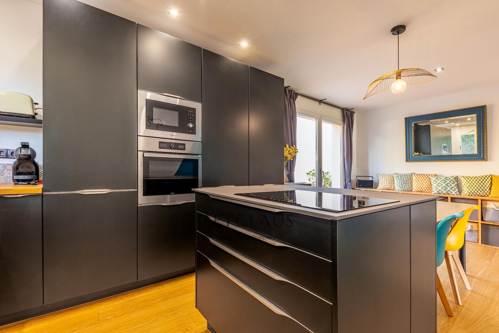 Comprar Chalet pareado en Teià con vistas panorámicas al mar, piscina y apartamento independiente. foto 26