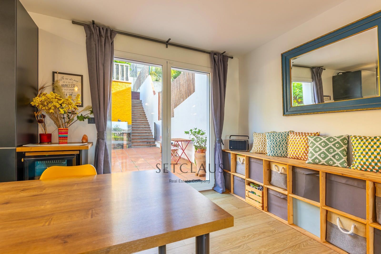 Comprar Chalet pareado en Teià con vistas panorámicas al mar, piscina y apartamento independiente. foto 29