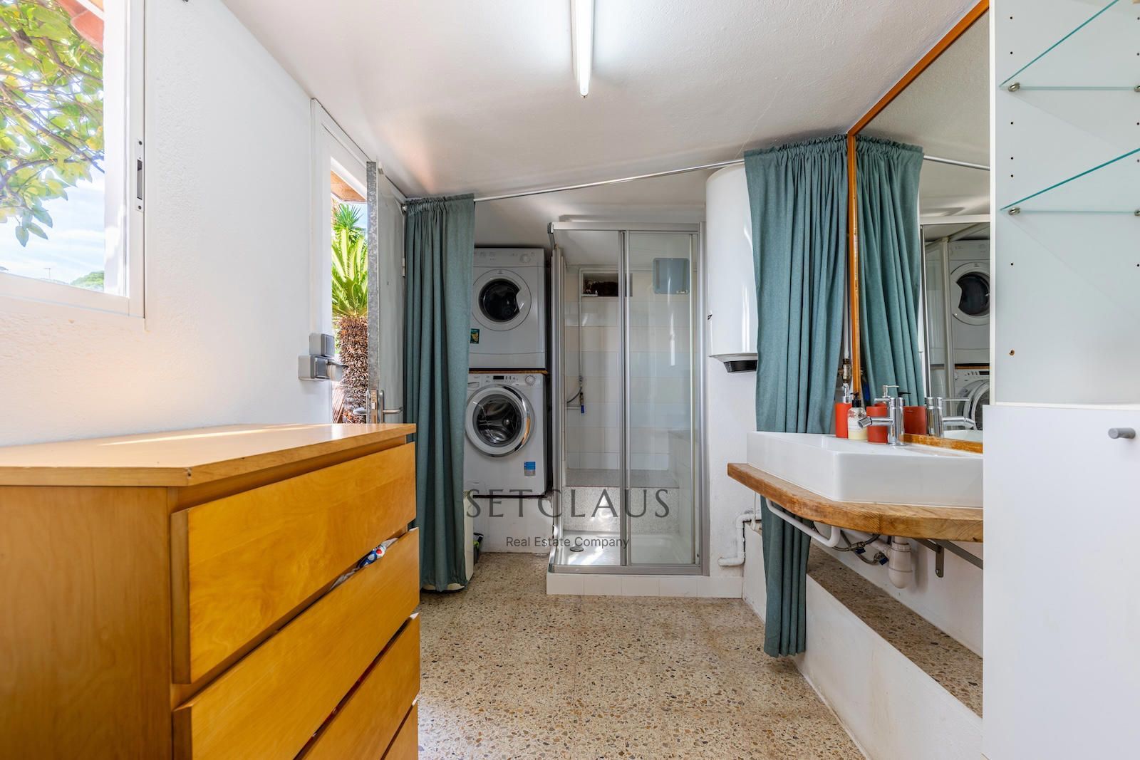 Comprar Chalet pareado en Teià con vistas panorámicas al mar, piscina y apartamento independiente. foto 55