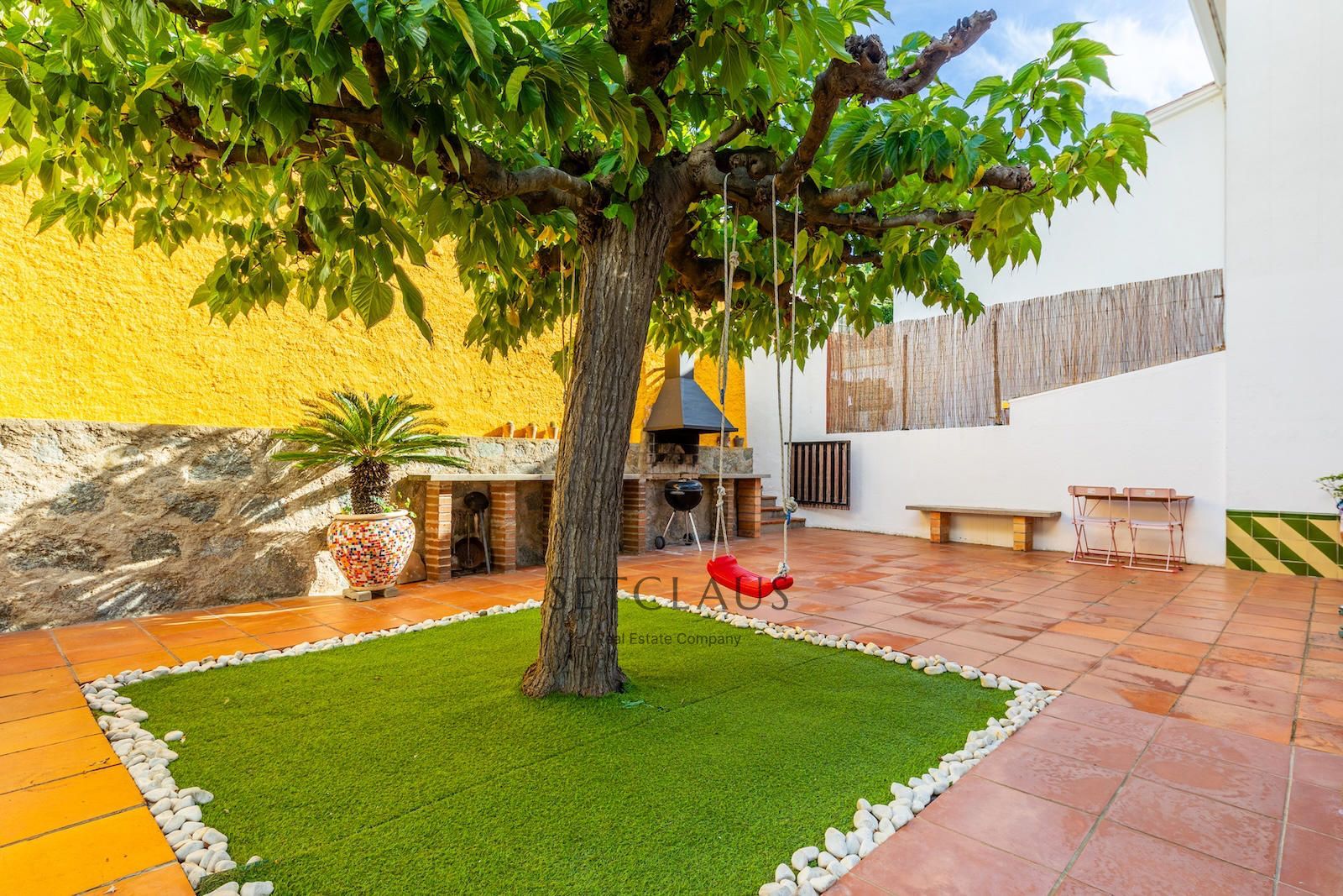 Comprar Chalet pareado en Teià con vistas panorámicas al mar, piscina y apartamento independiente. foto 45