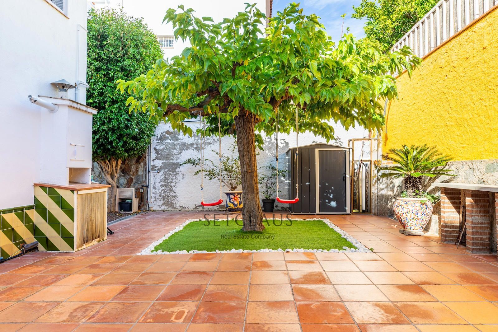 Comprar Chalet pareado en Teià con vistas panorámicas al mar, piscina y apartamento independiente. foto 48