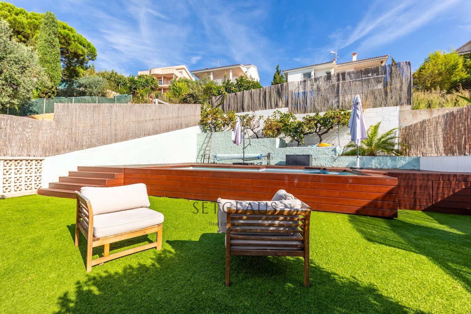 Comprar Chalet pareado en Teià con vistas panorámicas al mar, piscina y apartamento independiente. foto 11