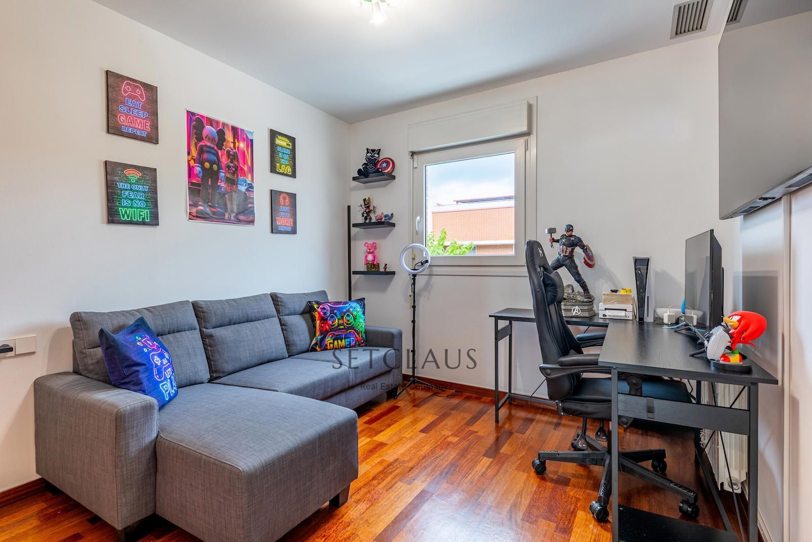 Comprar Adosado en Pla de Montgat con vistas al mar y jardín privado foto 17