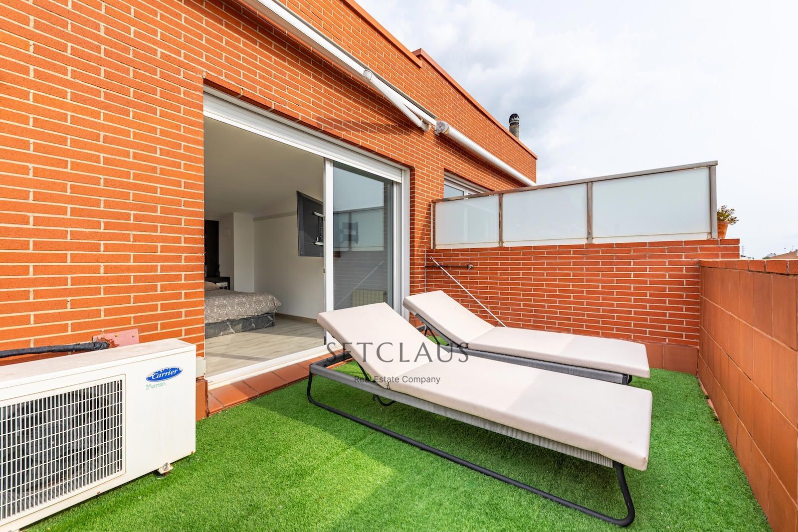 Comprar Adosado en Pla de Montgat con vistas al mar y jardín privado foto 37