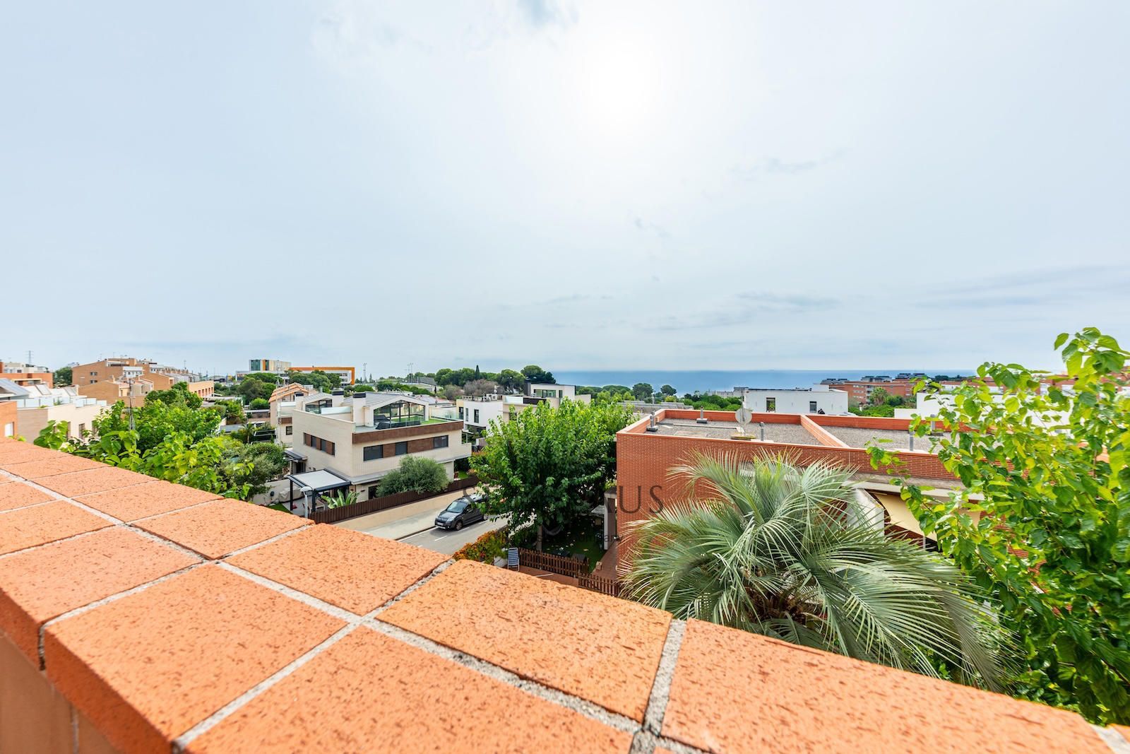 Comprar Adosado en Pla de Montgat con vistas al mar y jardín privado foto 36