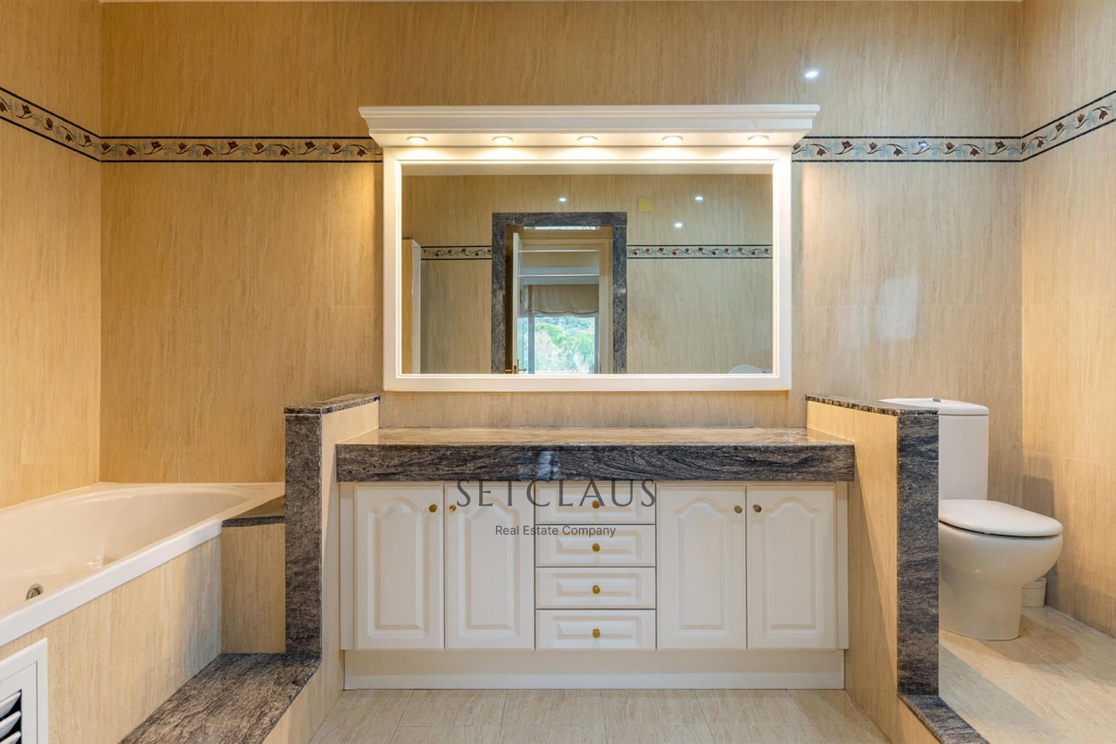 Inmueble Chalet independiente en Vilassar de Dalt con 6 habitaciones, piscina privada y vistas al mar foto 26