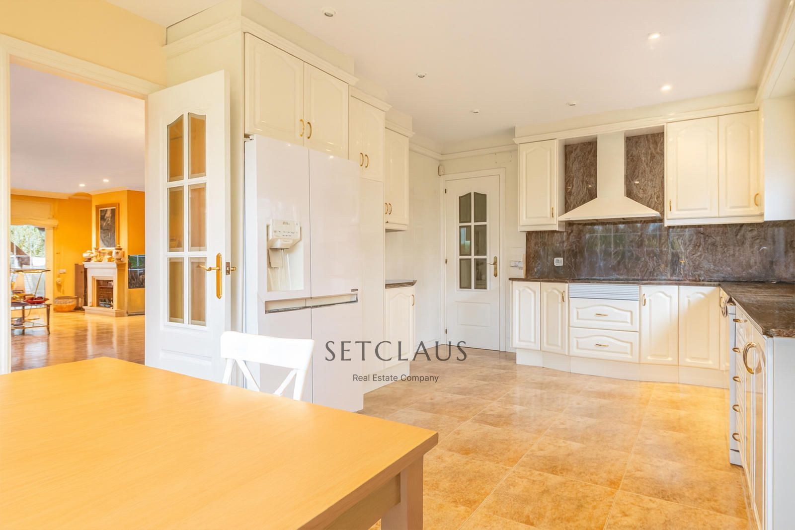 Inmueble Chalet independiente en Vilassar de Dalt con 6 habitaciones, piscina privada y vistas al mar foto 16