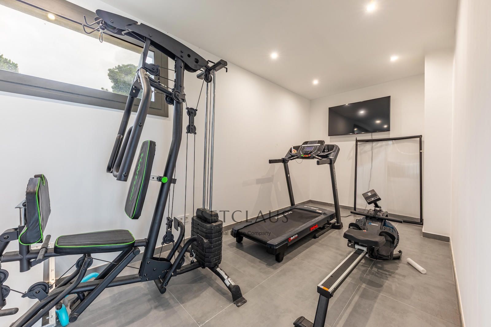 Comprar Impecable Chalet en Badalona, zona El Canyet, con piscina, placas solares y vistas panorámicas foto 60