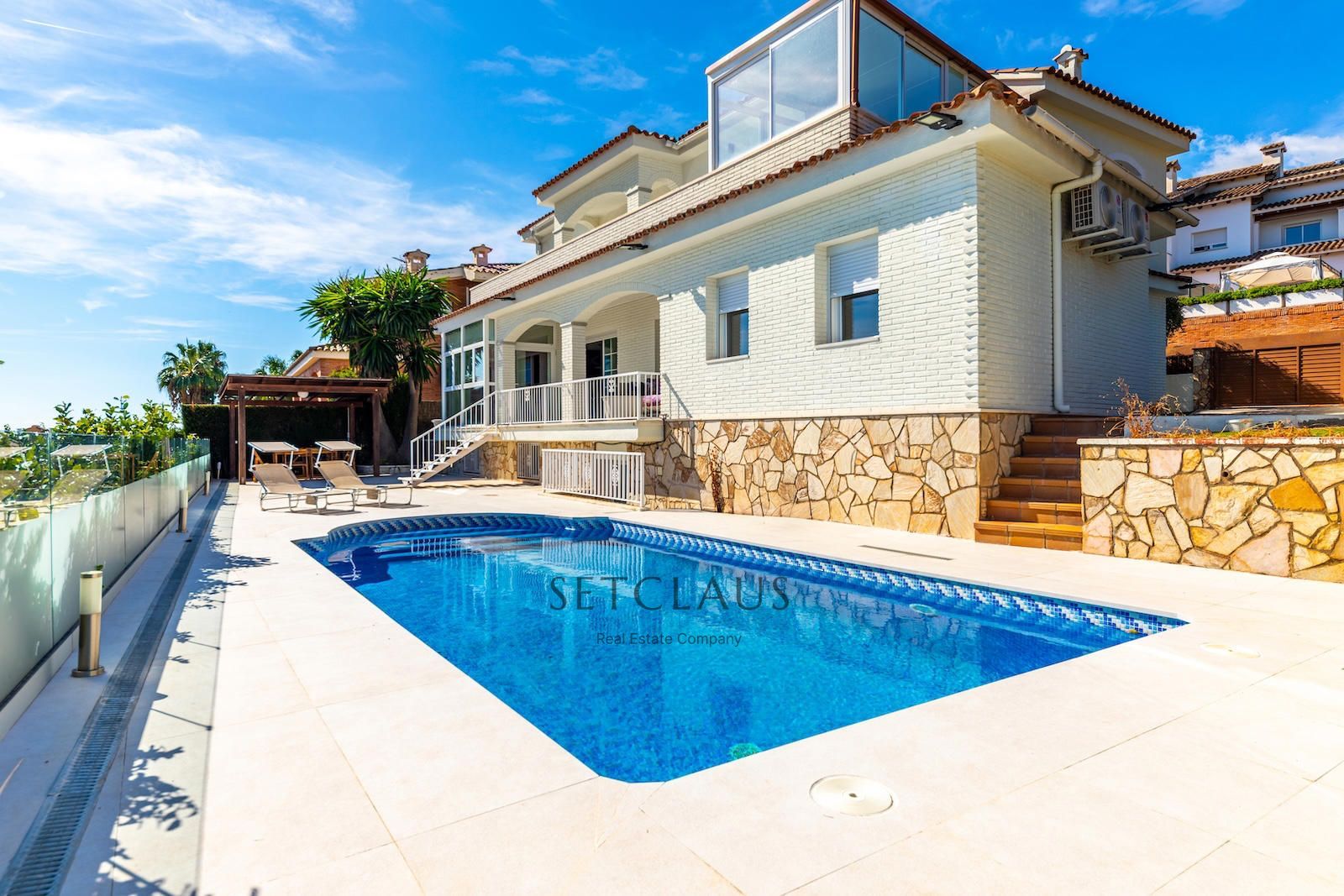 Inmueble Detached villa renovated in 2023 in Premià de Dalt with swimming pool and panoramic sea views foto 4