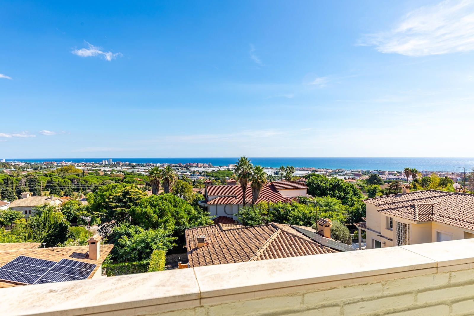 Inmueble Detached villa renovated in 2023 in Premià de Dalt with swimming pool and panoramic sea views foto 3