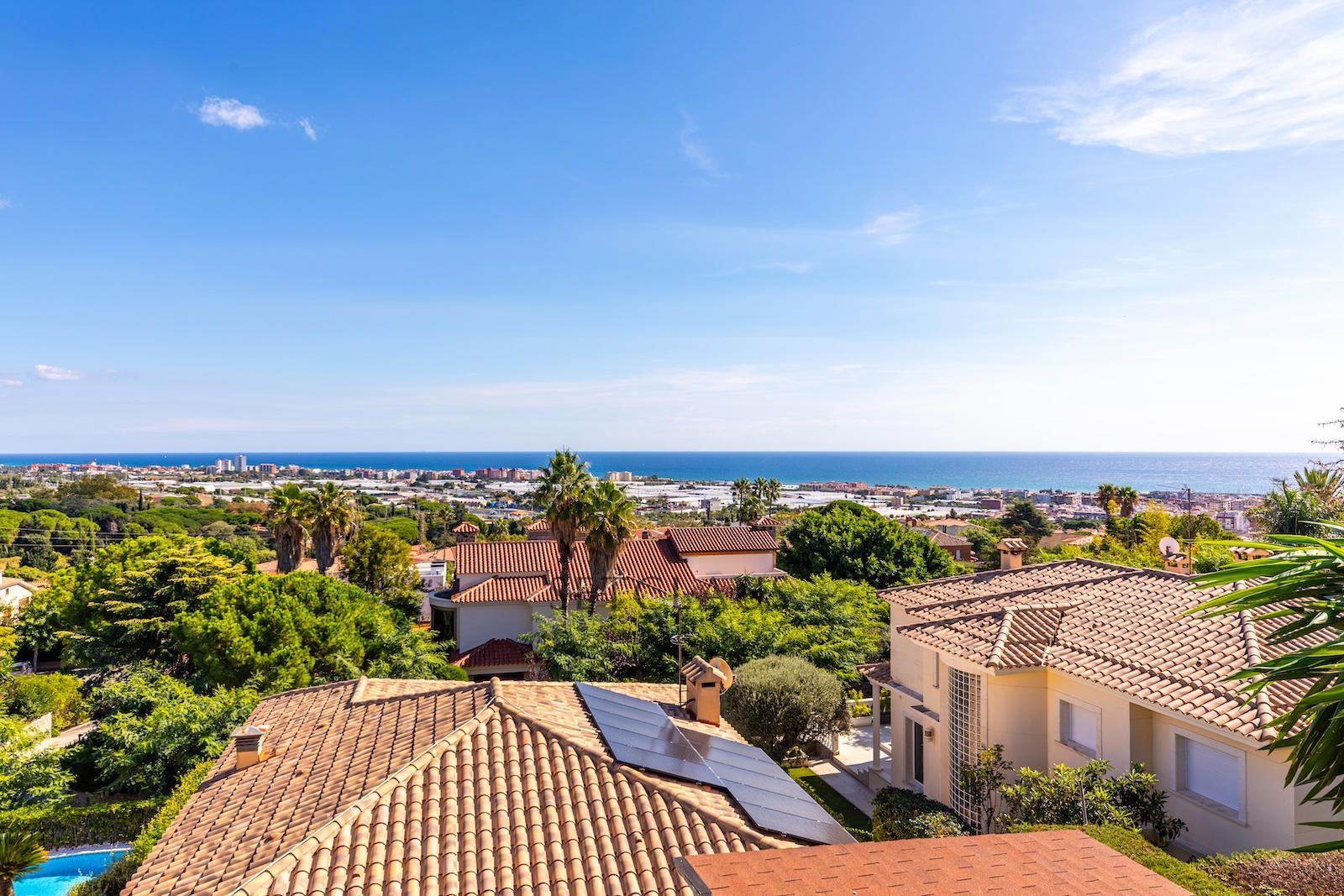 Inmueble Detached villa renovated in 2023 in Premià de Dalt with swimming pool and panoramic sea views foto 8