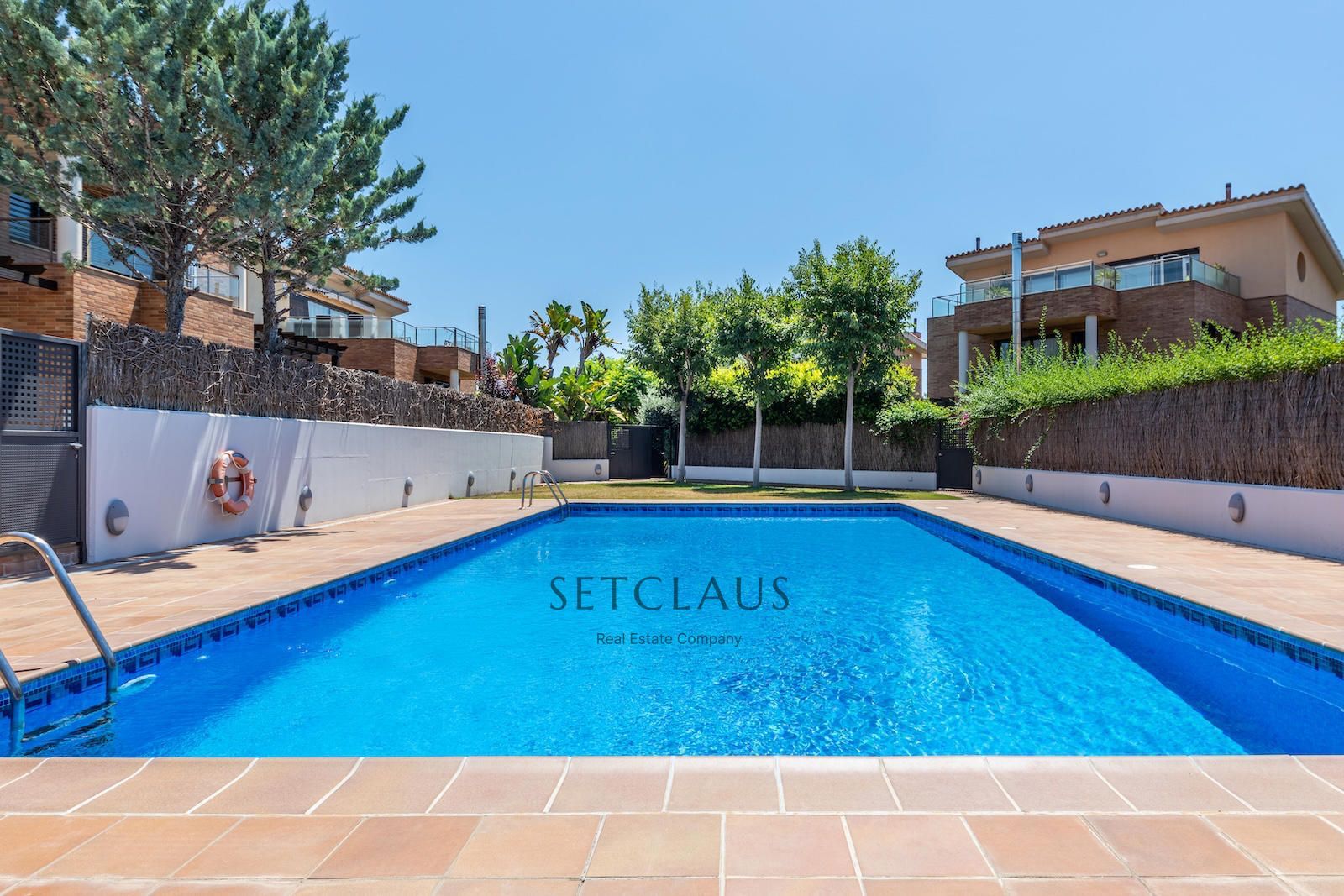 Comprar ALELLA. Espacios amplios, ascensor, y zona comunitaria foto 4