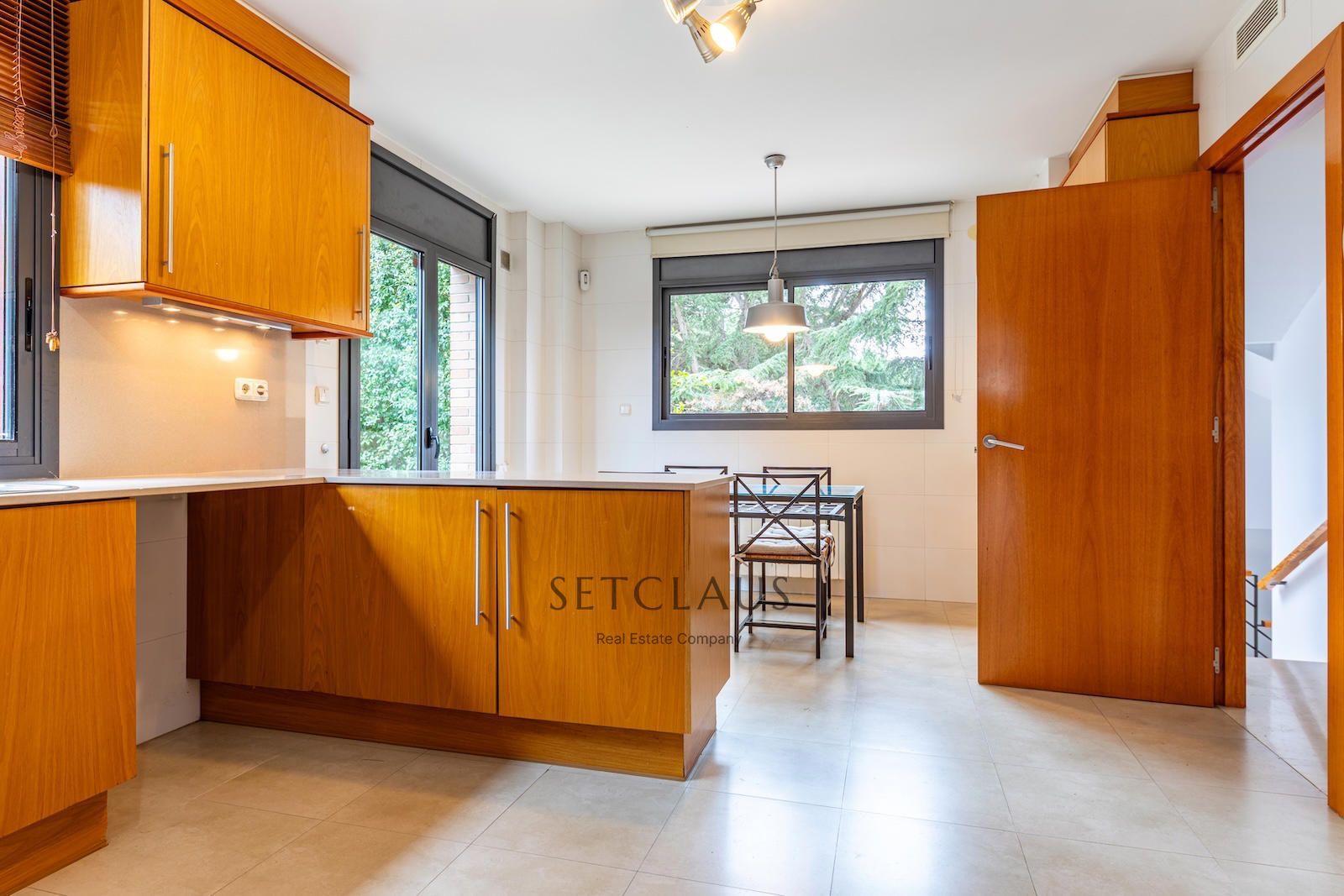 Comprar ALELLA. Espacios amplios, ascensor, y zona comunitaria foto 22