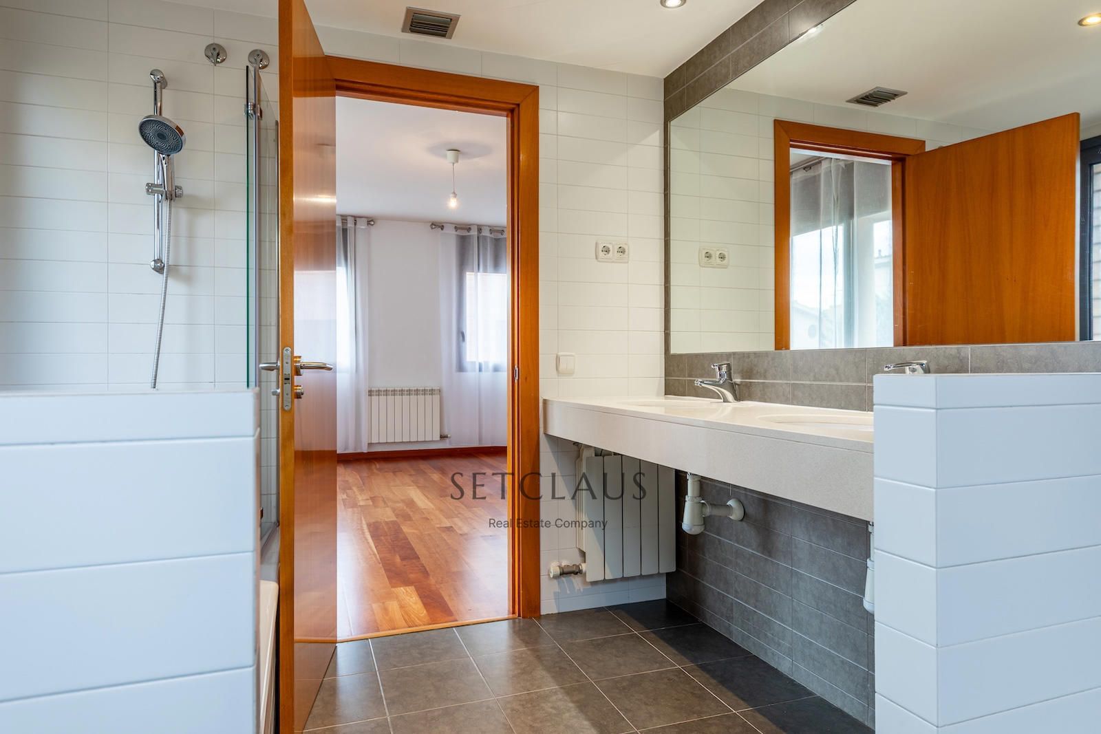 Comprar ALELLA. Espacios amplios, ascensor, y zona comunitaria foto 37