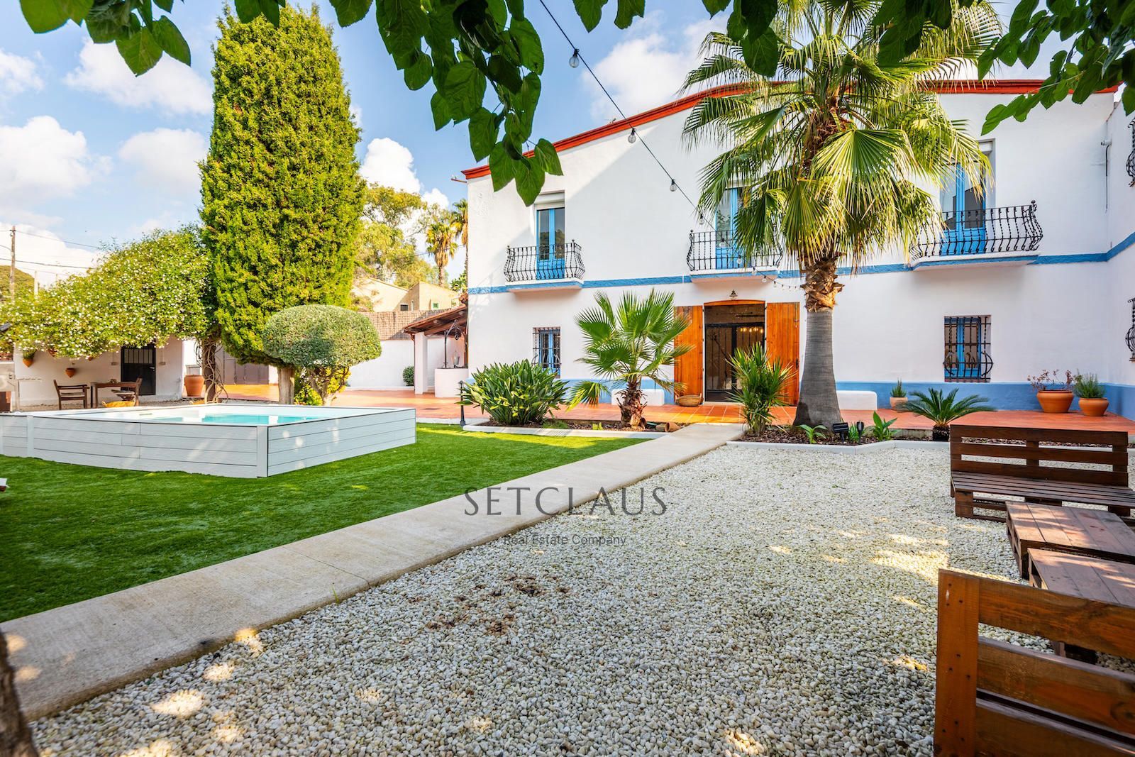 Comprar Renovated 2022 Catalan farmhouse in Tiana with pool and 440 m² garden foto 8