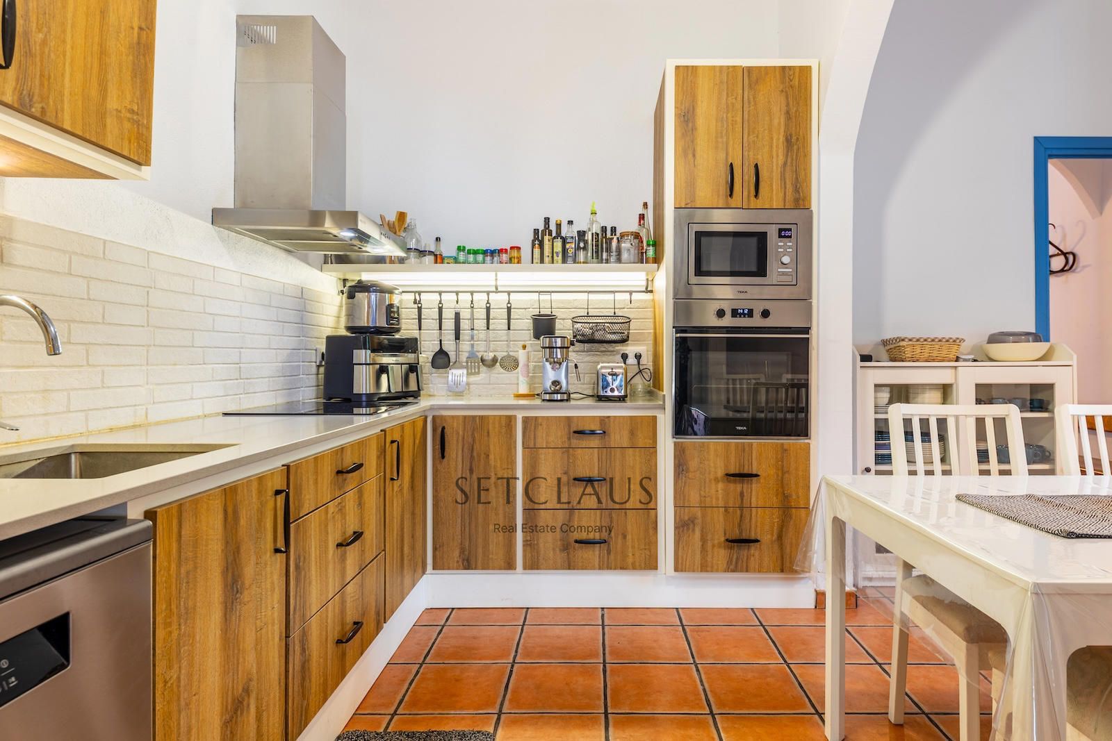 Comprar Renovated 2022 Catalan farmhouse in Tiana with pool and 440 m² garden foto 24