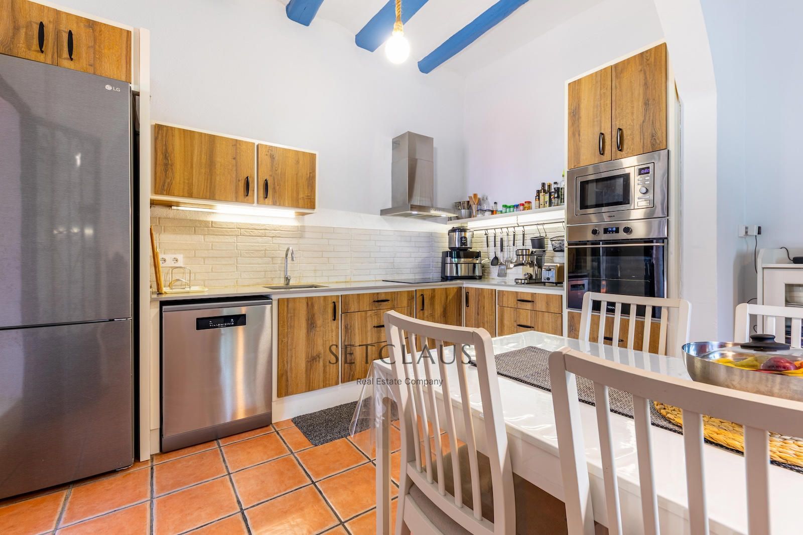 Comprar Renovated 2022 Catalan farmhouse in Tiana with pool and 440 m² garden foto 26