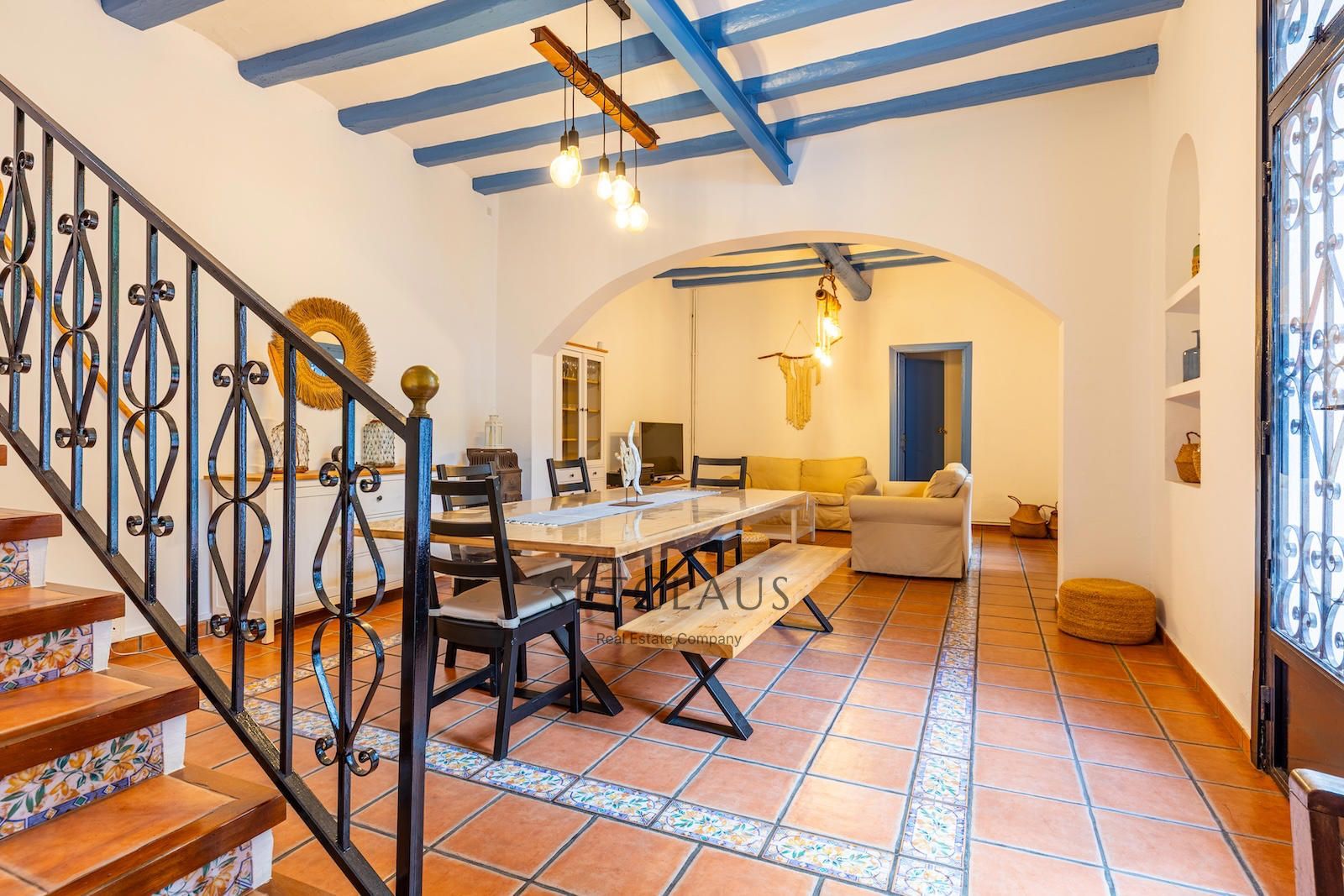 Comprar Renovated 2022 Catalan farmhouse in Tiana with pool and 440 m² garden foto 16