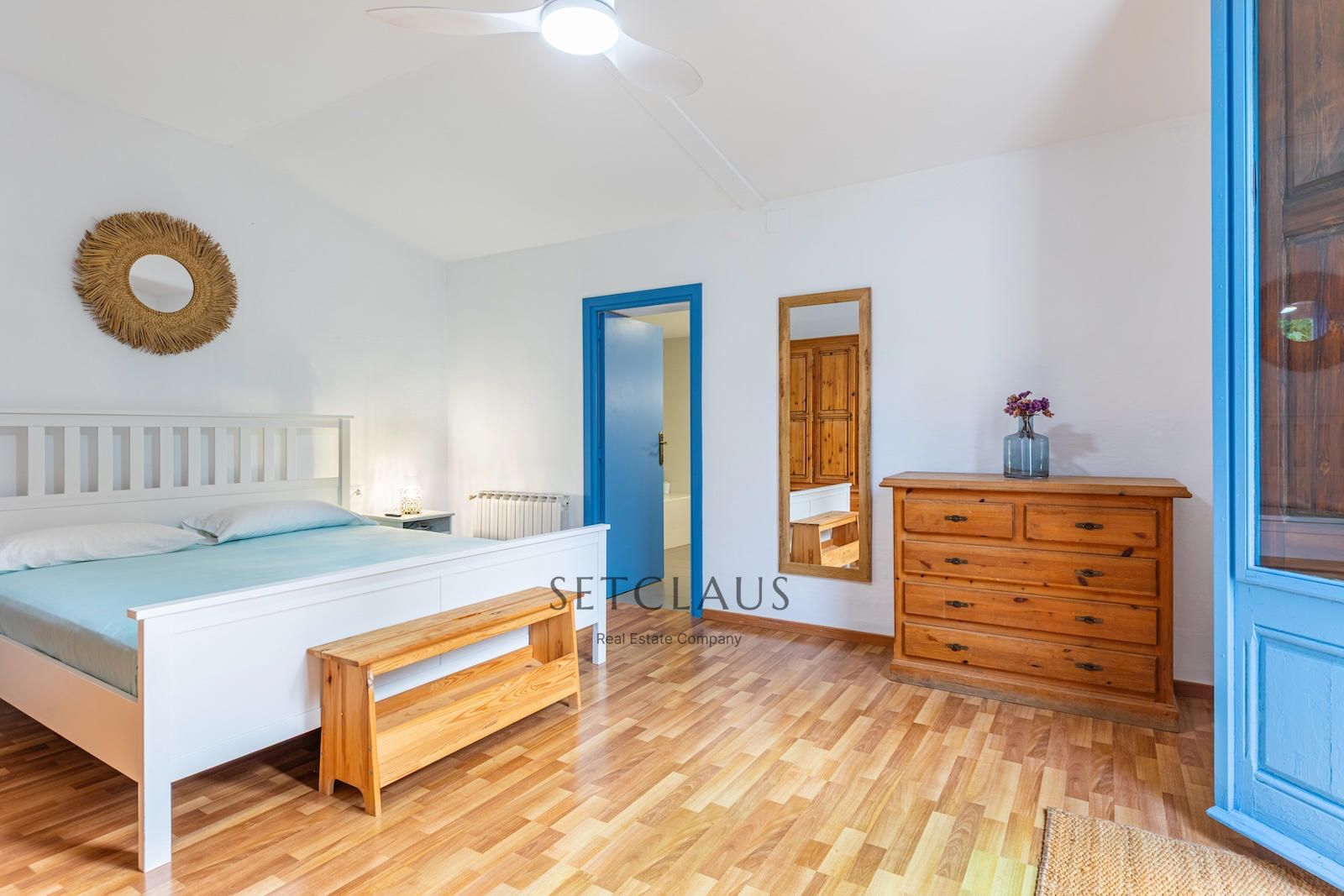 Comprar Renovated 2022 Catalan farmhouse in Tiana with pool and 440 m² garden foto 31