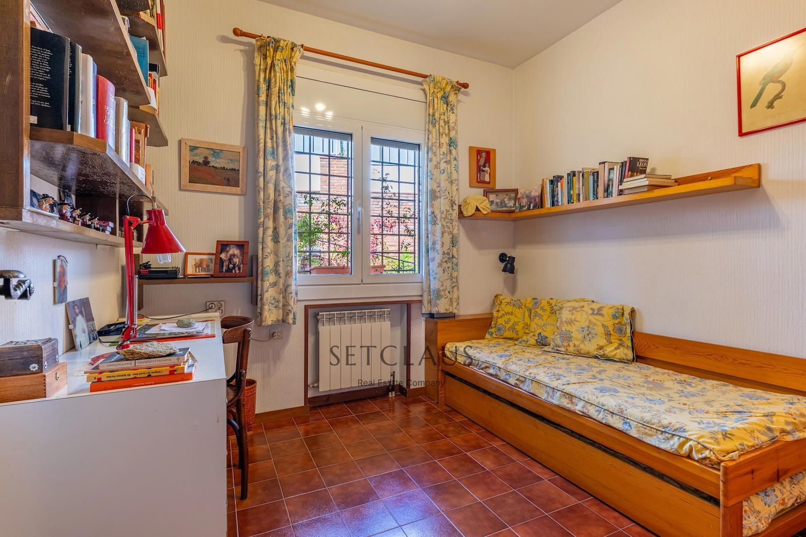 Comprar Chalet independiente en Cabrils con vistas panorámicas al mar y al pueblo foto 38