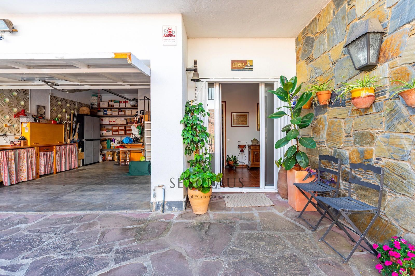 Comprar Chalet independiente en Cabrils con vistas panorámicas al mar y al pueblo foto 53