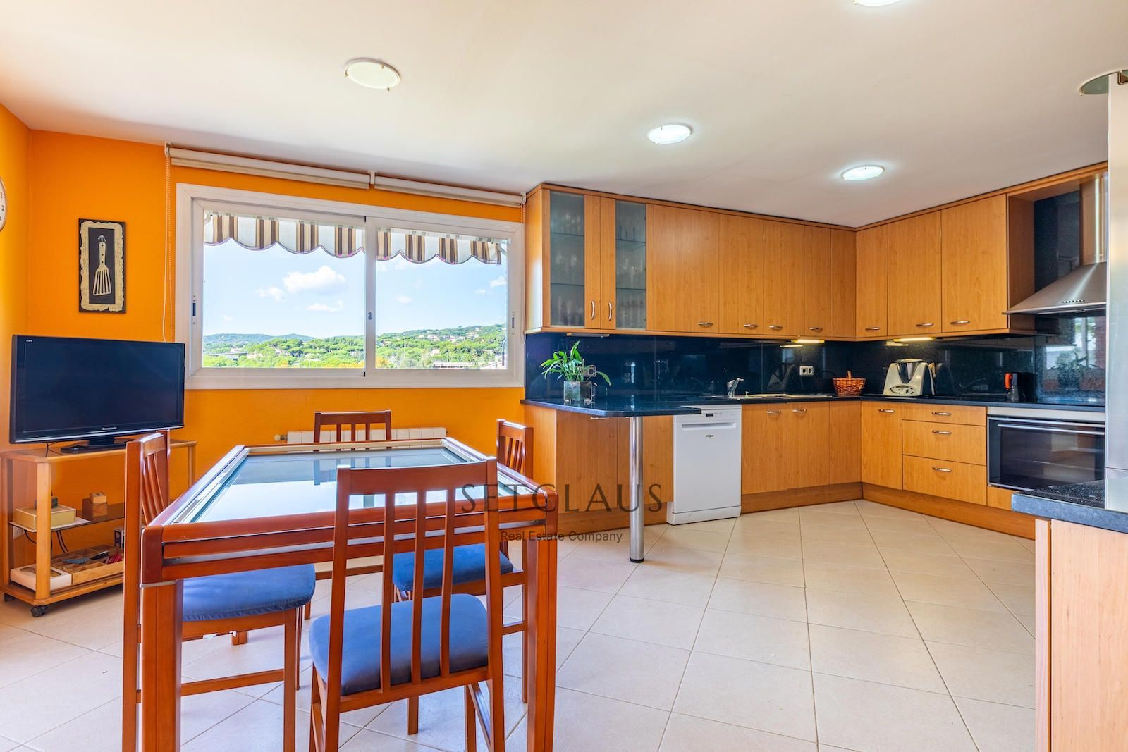 Comprar Chalet independiente en Caldes d’Estrac con piscina y vistas panorámicas a la costa de Barcelona foto 21