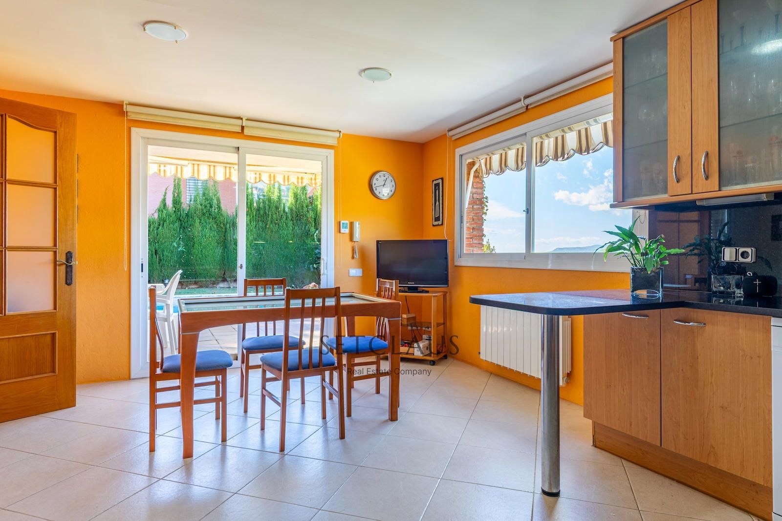 Comprar Chalet independiente en Caldes d’Estrac con piscina y vistas panorámicas a la costa de Barcelona foto 23