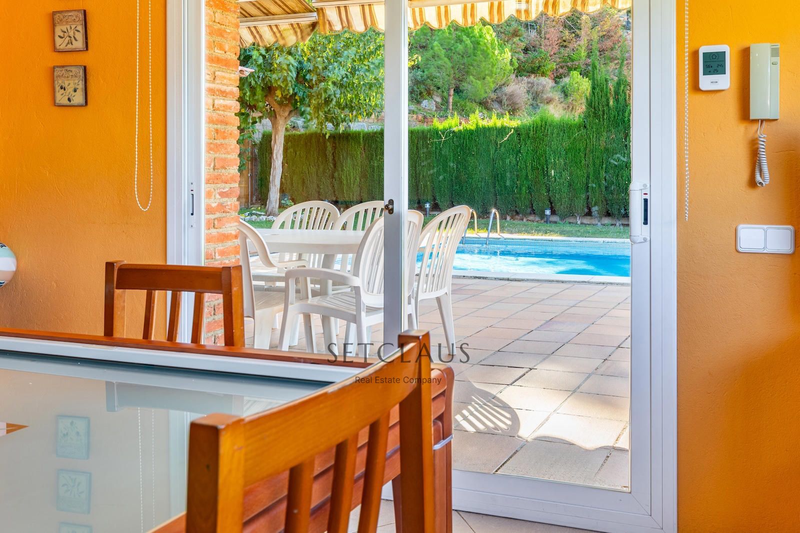 Comprar Chalet independiente en Caldes d’Estrac con piscina y vistas panorámicas a la costa de Barcelona foto 24