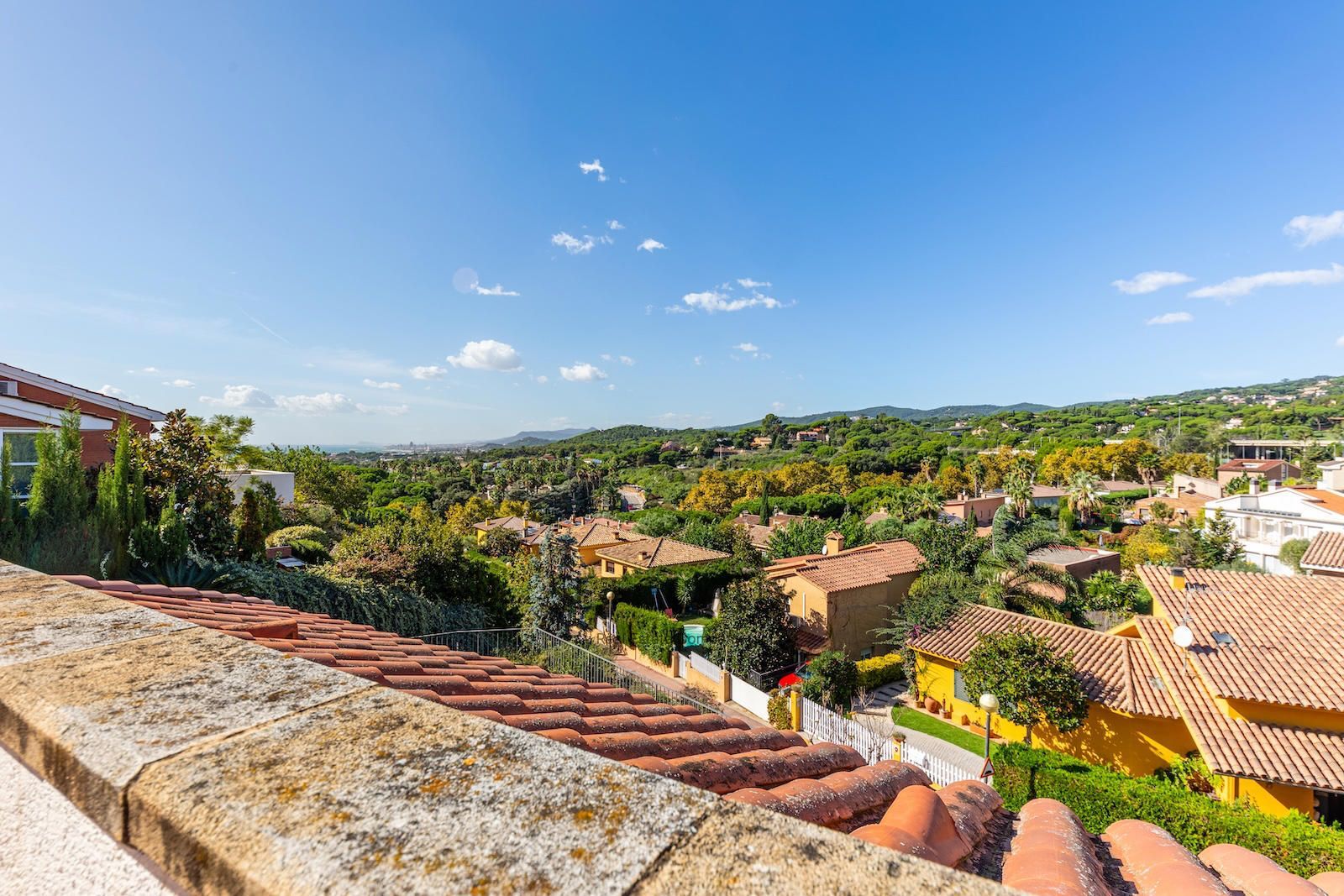 Comprar Chalet independiente en Caldes d’Estrac con piscina y vistas panorámicas a la costa de Barcelona foto 35