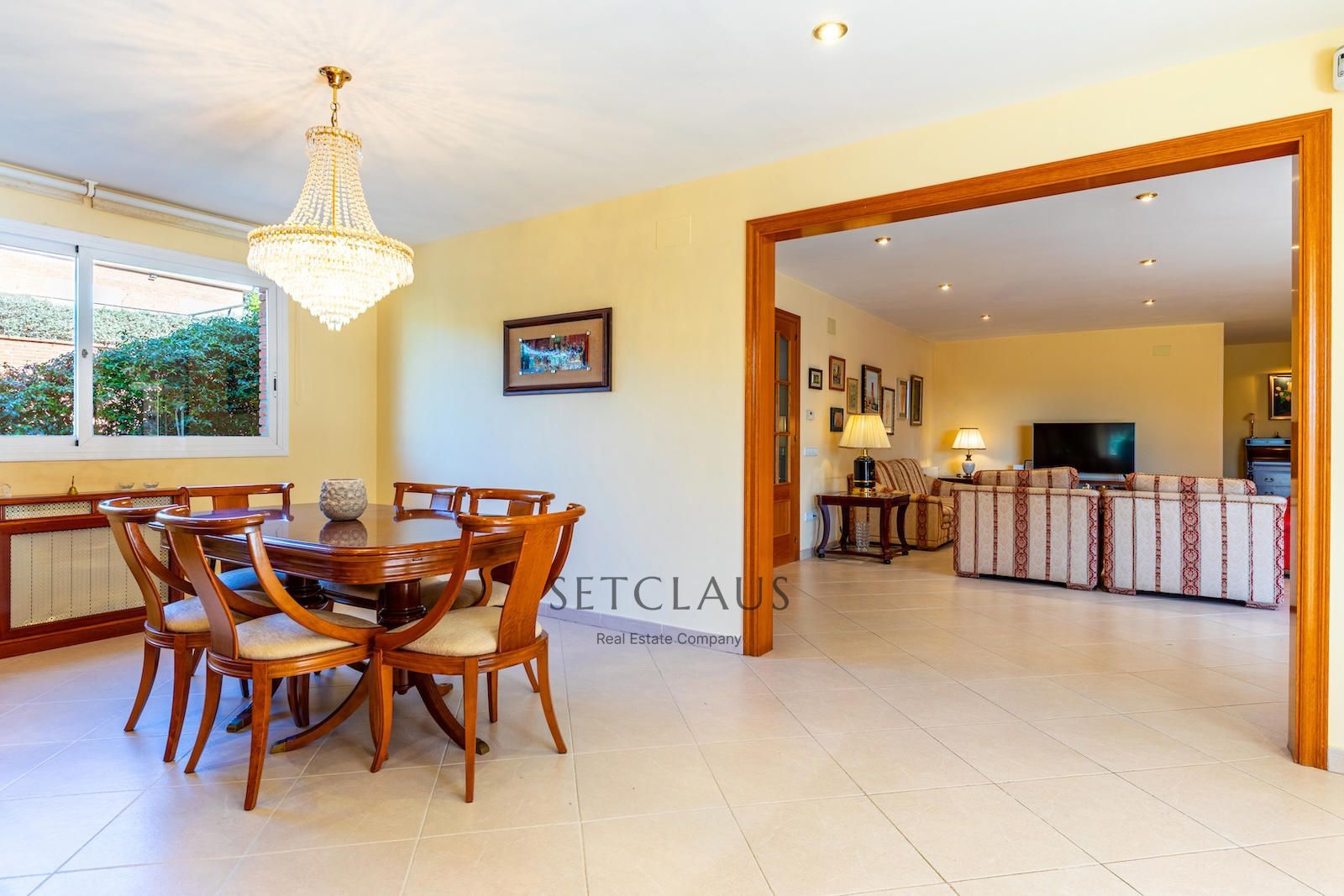 Comprar Chalet independiente en Caldes d’Estrac con piscina y vistas panorámicas a la costa de Barcelona foto 14