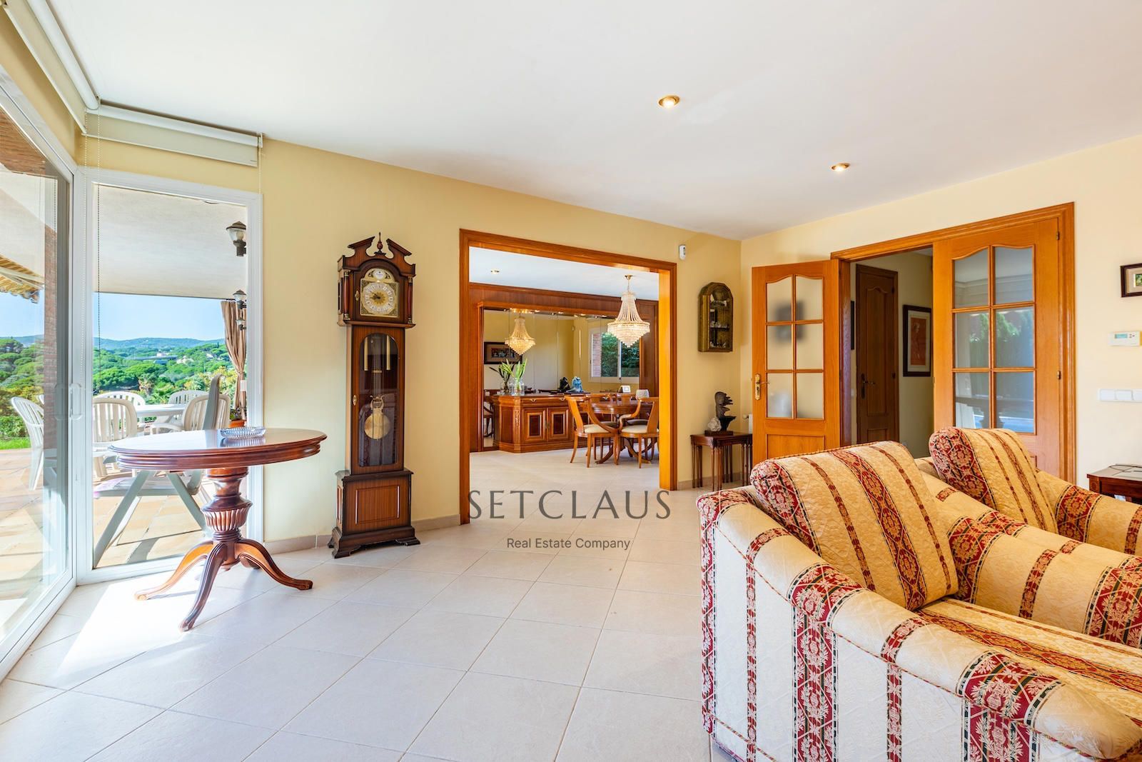 Comprar Chalet independiente en Caldes d’Estrac con piscina y vistas panorámicas a la costa de Barcelona foto 16