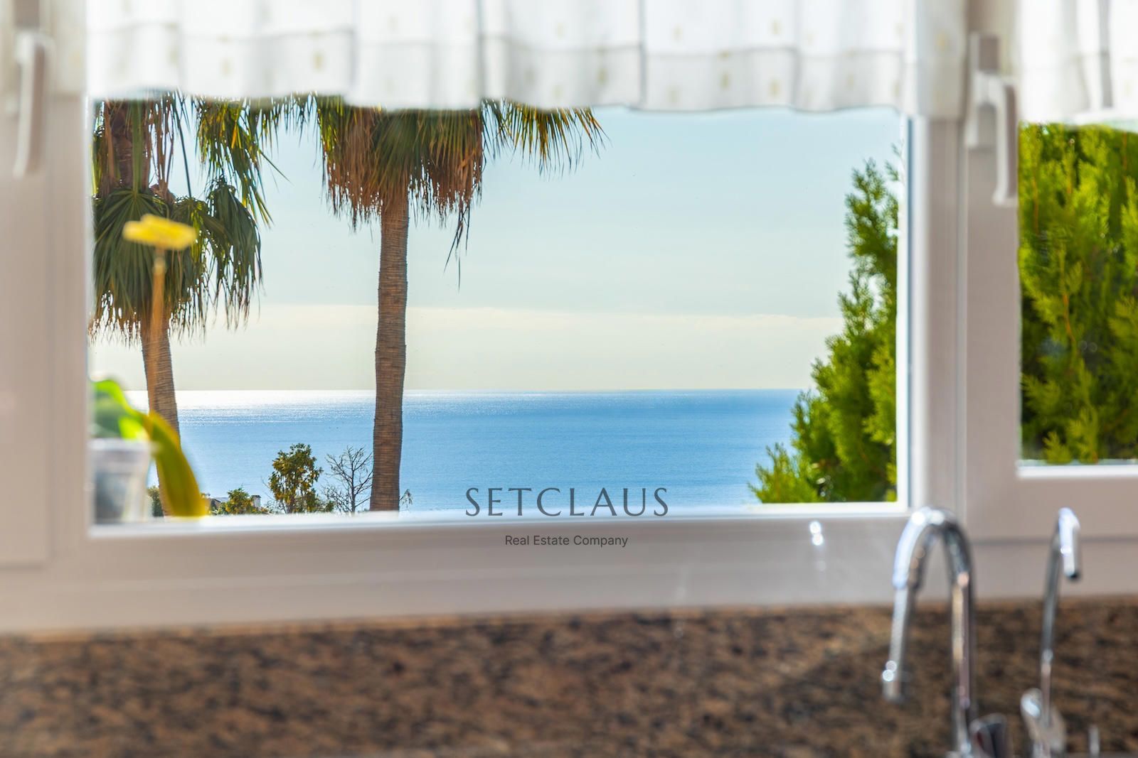 Comprar Teià. Amplio chalet con mucha luz y vistas al mar. foto 22