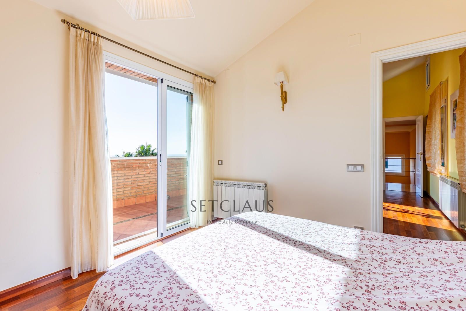 Comprar Teià. Amplio chalet con mucha luz y vistas al mar. foto 35