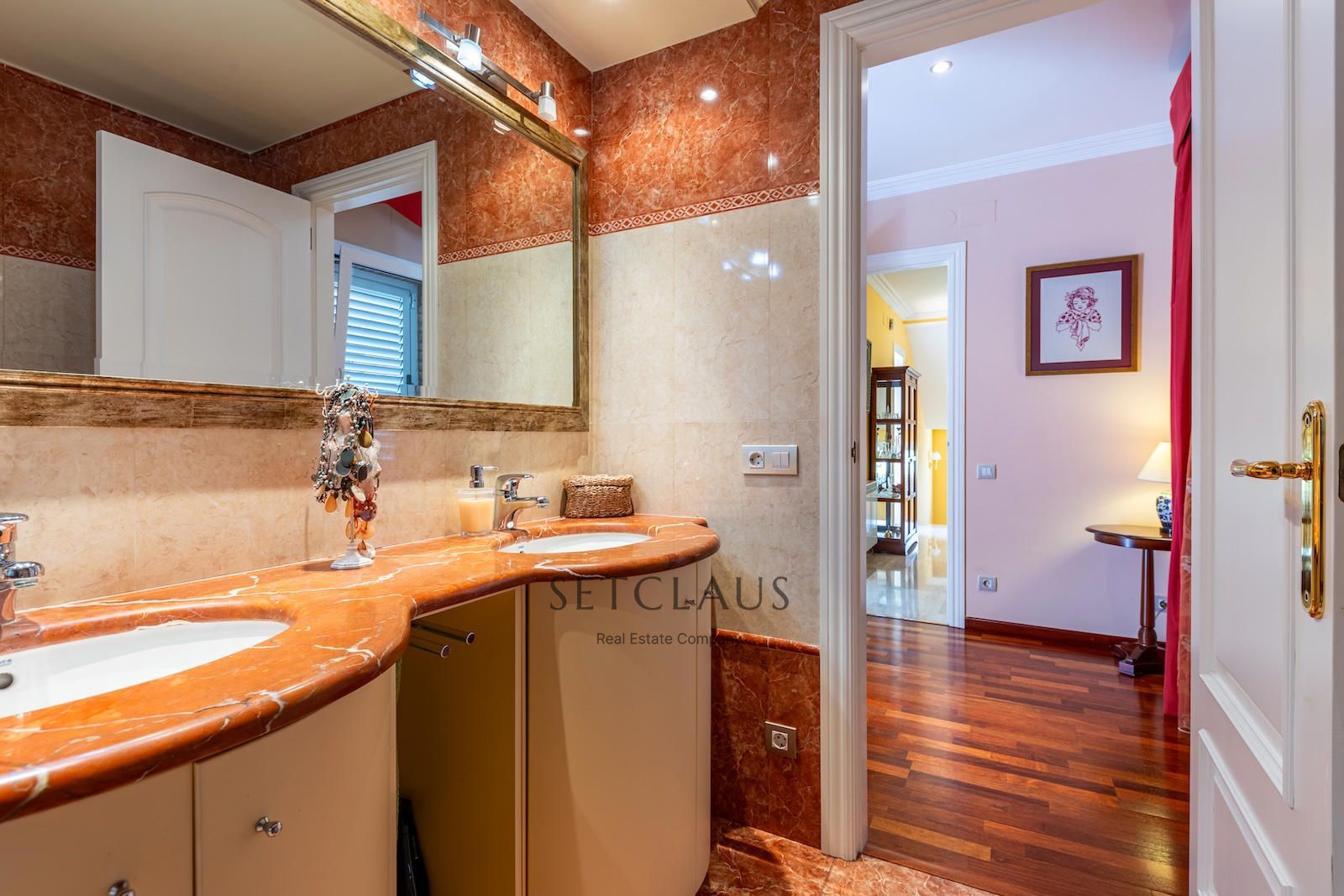 Comprar Teià. Amplio chalet con mucha luz y vistas al mar. foto 32