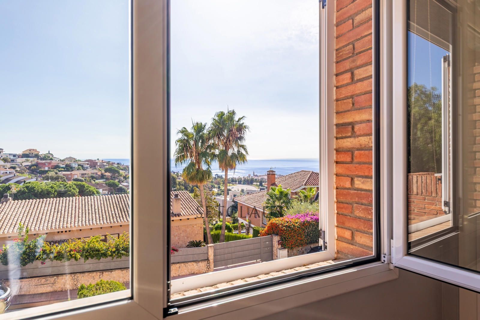 Comprar Teià. Amplio chalet con mucha luz y vistas al mar. foto 42