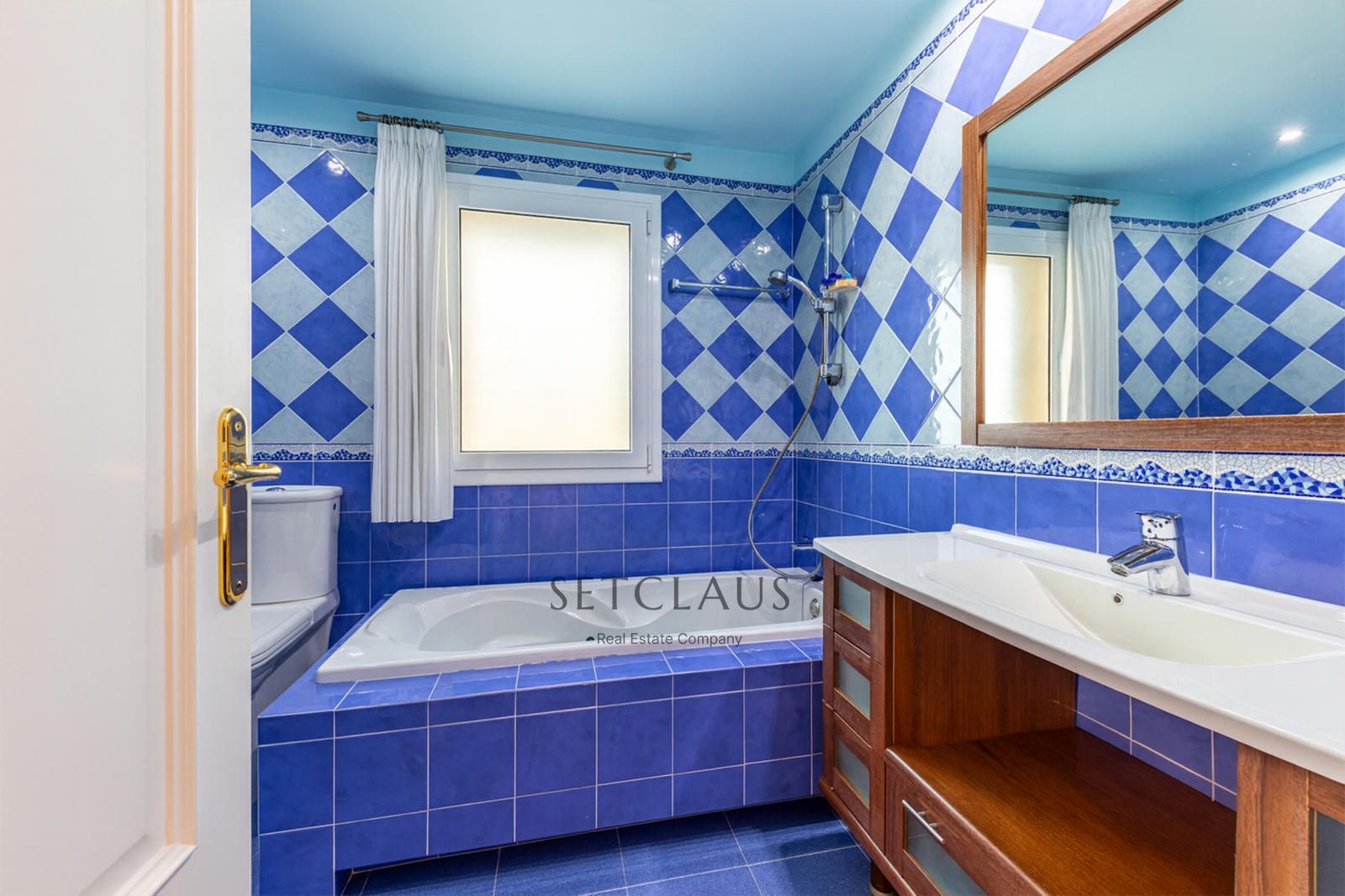 Comprar Teià. Amplio chalet con mucha luz y vistas al mar. foto 61