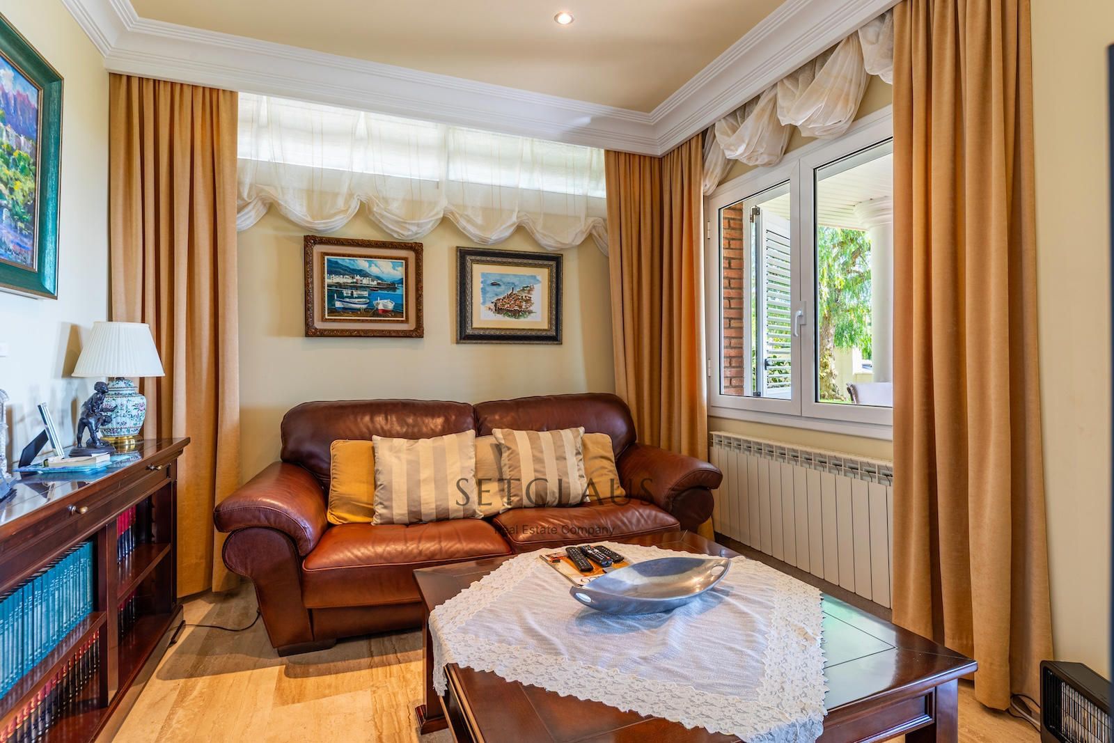 Comprar Teià. Amplio chalet con mucha luz y vistas al mar. foto 18