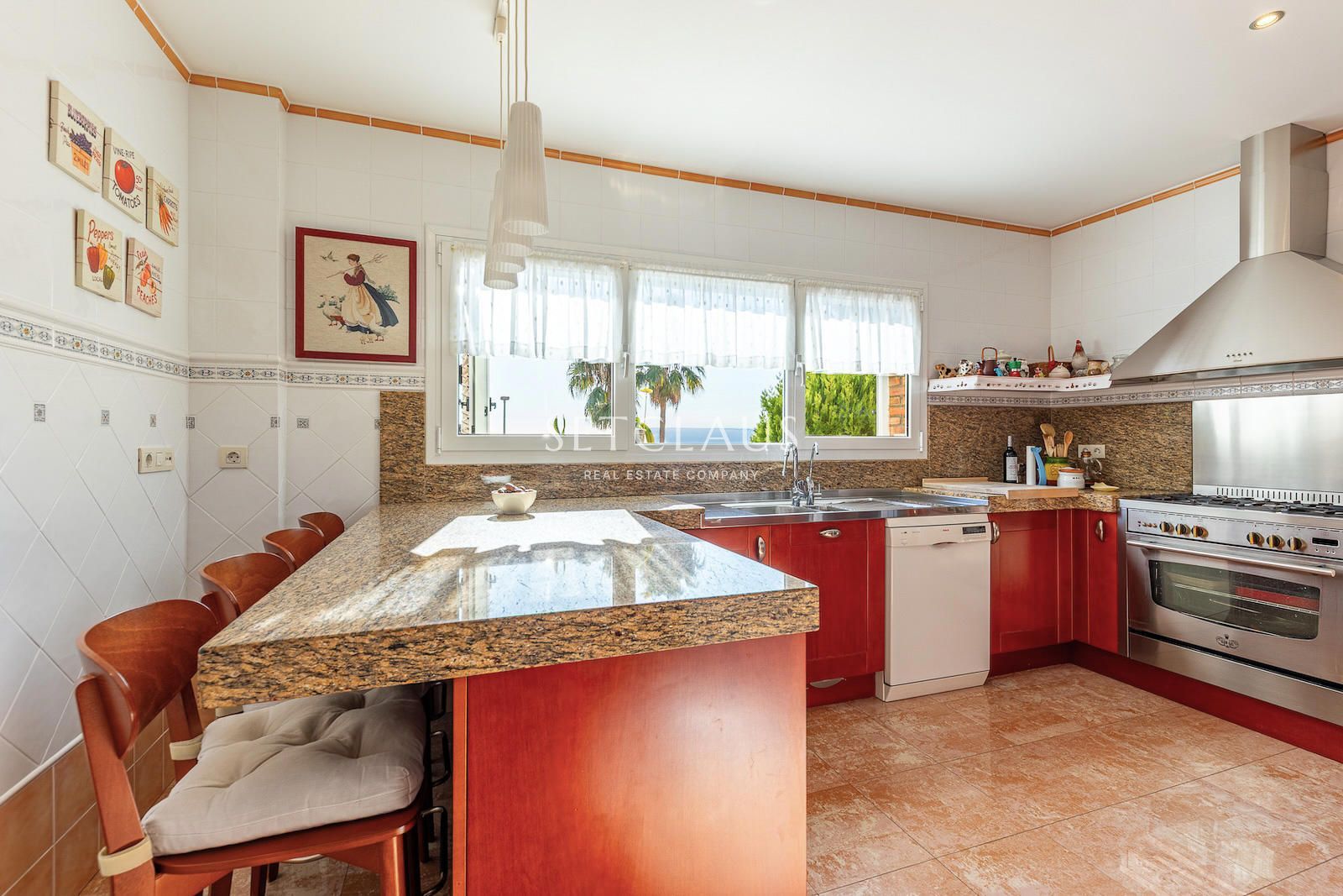 Comprar Amplio chalet con mucha luz y vistas al mar, con 6 habitaciones. foto 21