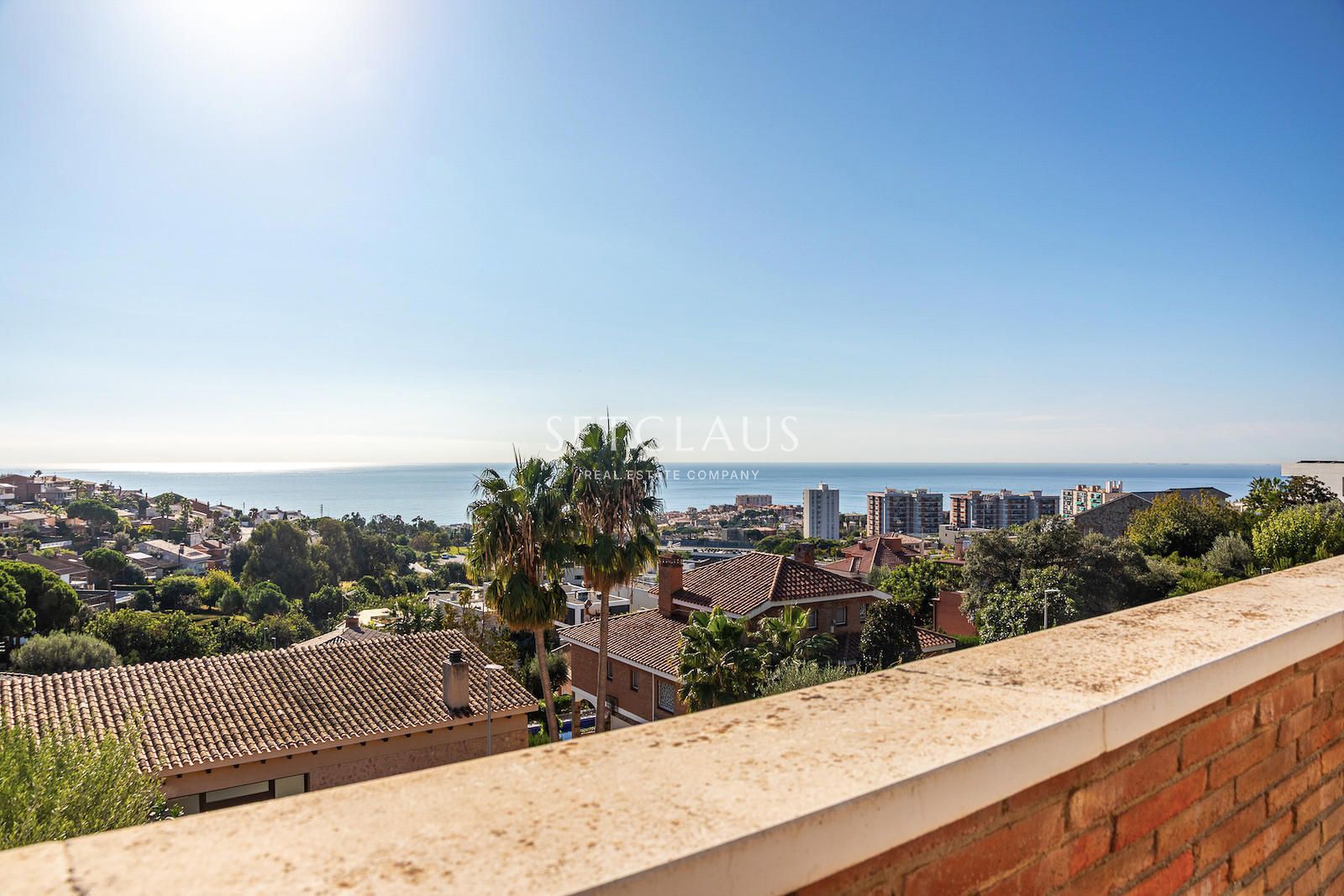 Comprar Amplio chalet con mucha luz y vistas al mar, con 6 habitaciones. foto 52