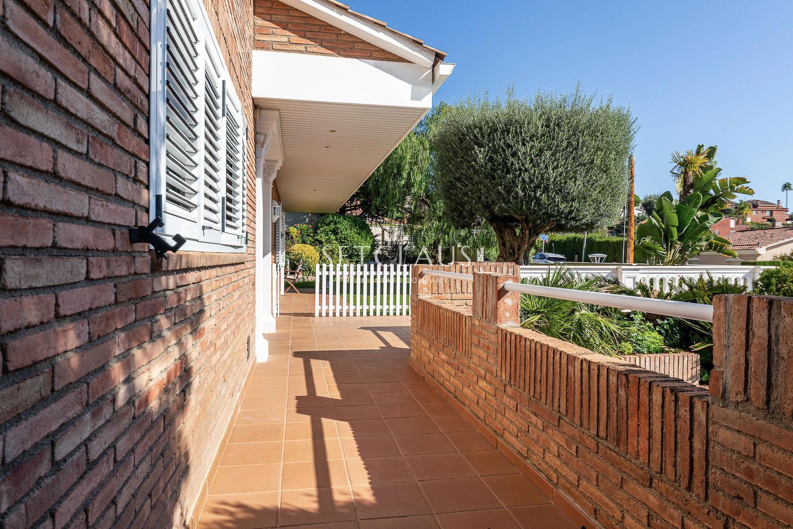 Comprar Amplio chalet con mucha luz y vistas al mar, con 6 habitaciones. foto 66