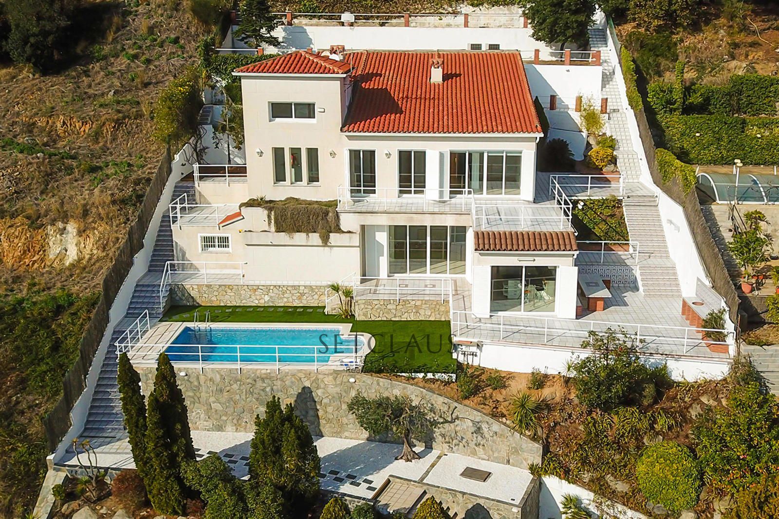 Comprar Casa independiente con piscina y vistas panorámicas (Coma Fosca – Can Comulada) foto 6