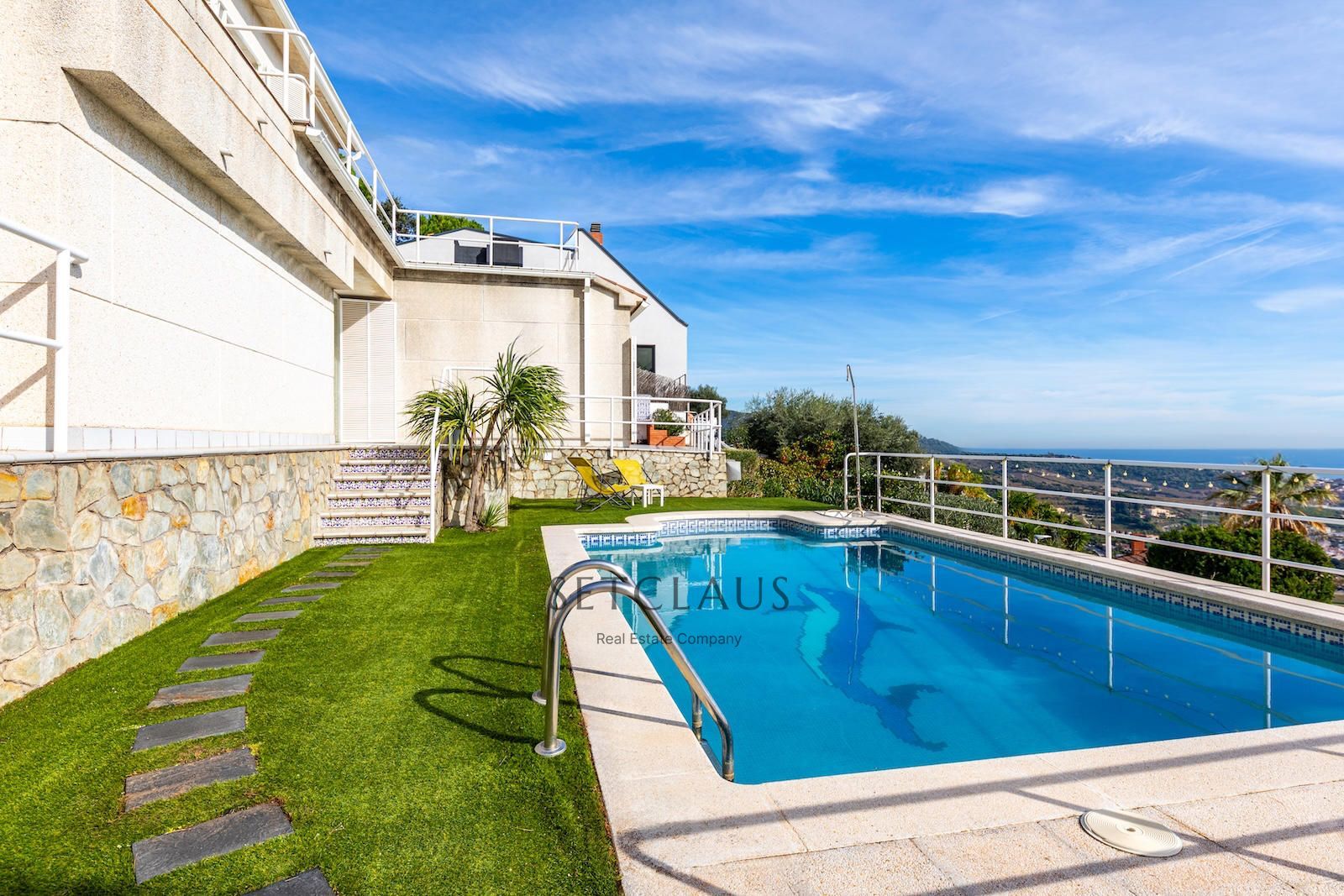 Inmueble Casa independent amb piscina, gran jardí i vistes a Alella (Coma Fosca – Can Comulada) foto 14