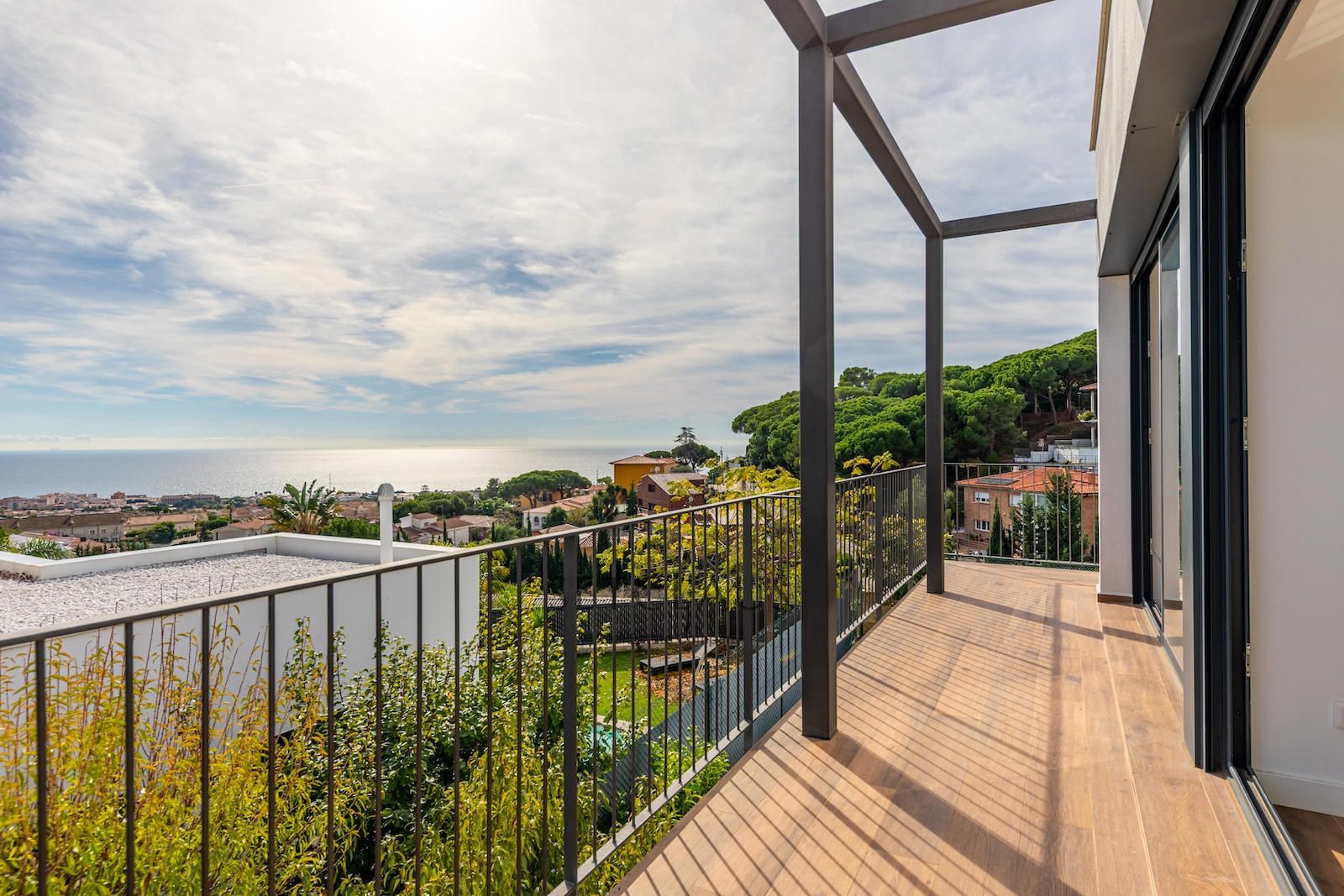 Comprar Chalet independiente con piscina y vistas panorámicas en Premià de Dalt foto 26