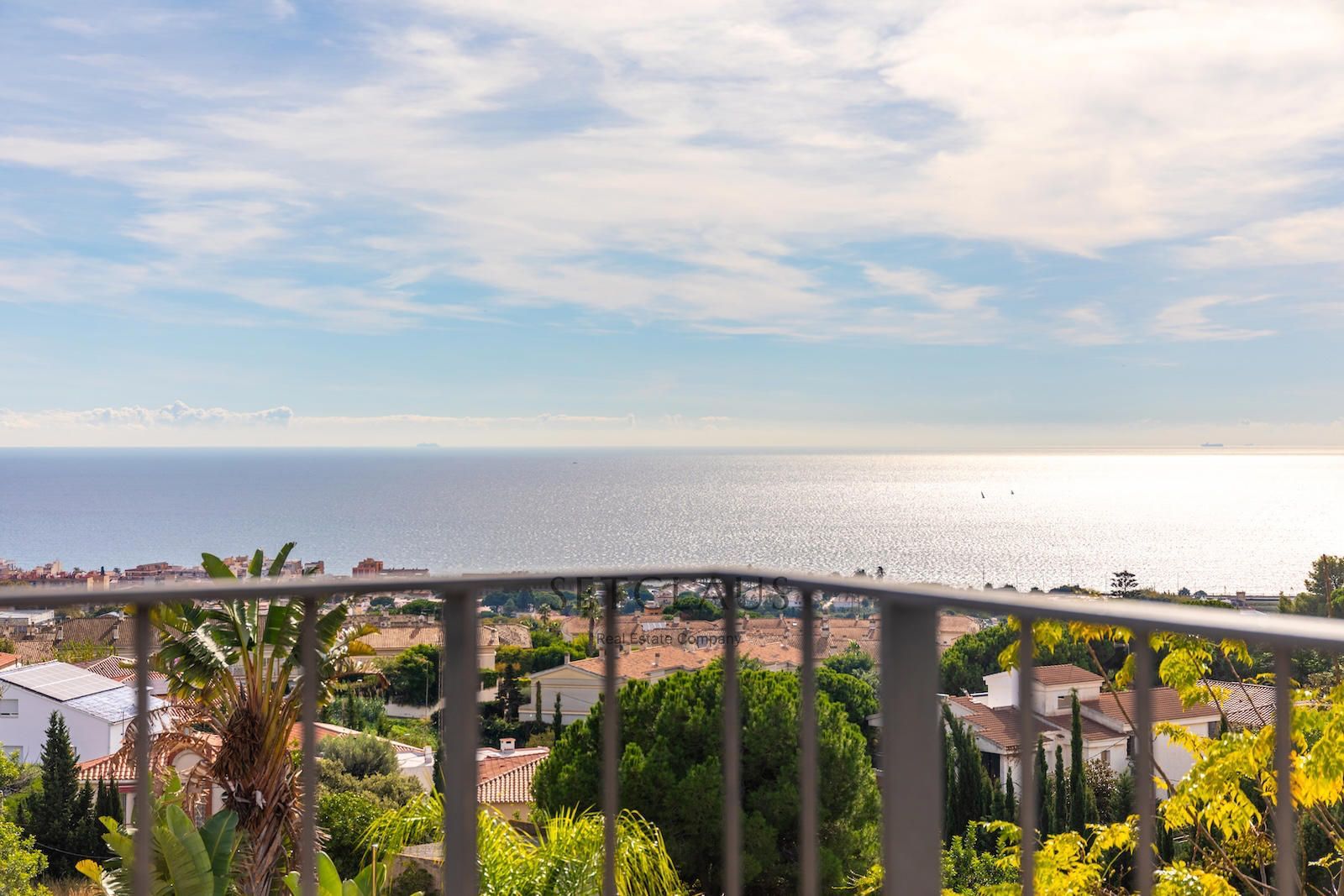 Comprar Chalet independiente con piscina y vistas panorámicas en Premià de Dalt foto 28