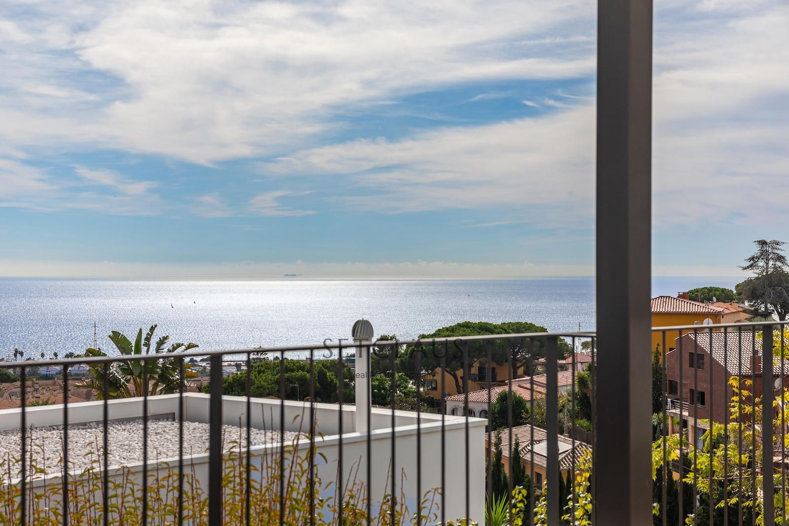 Comprar Chalet independiente con piscina y vistas panorámicas en Premià de Dalt foto 29