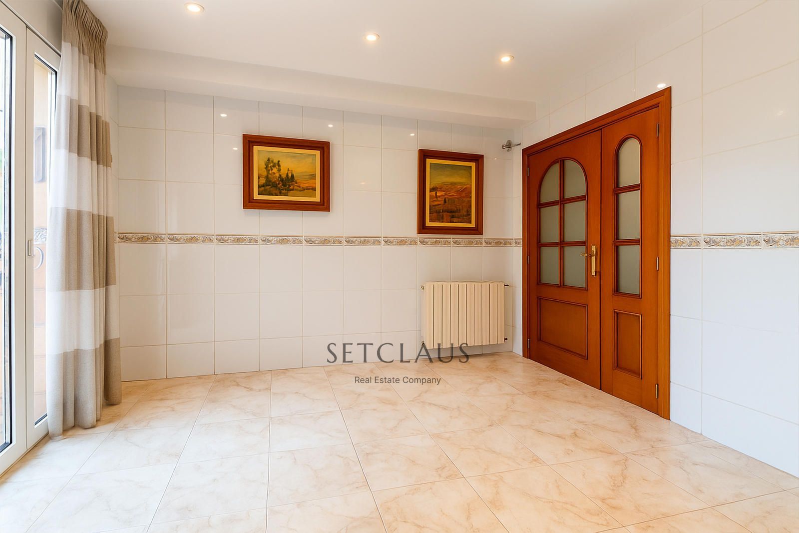 Comprar Casa céntrica con terraza y buhardilla en Premià de Mar foto 11