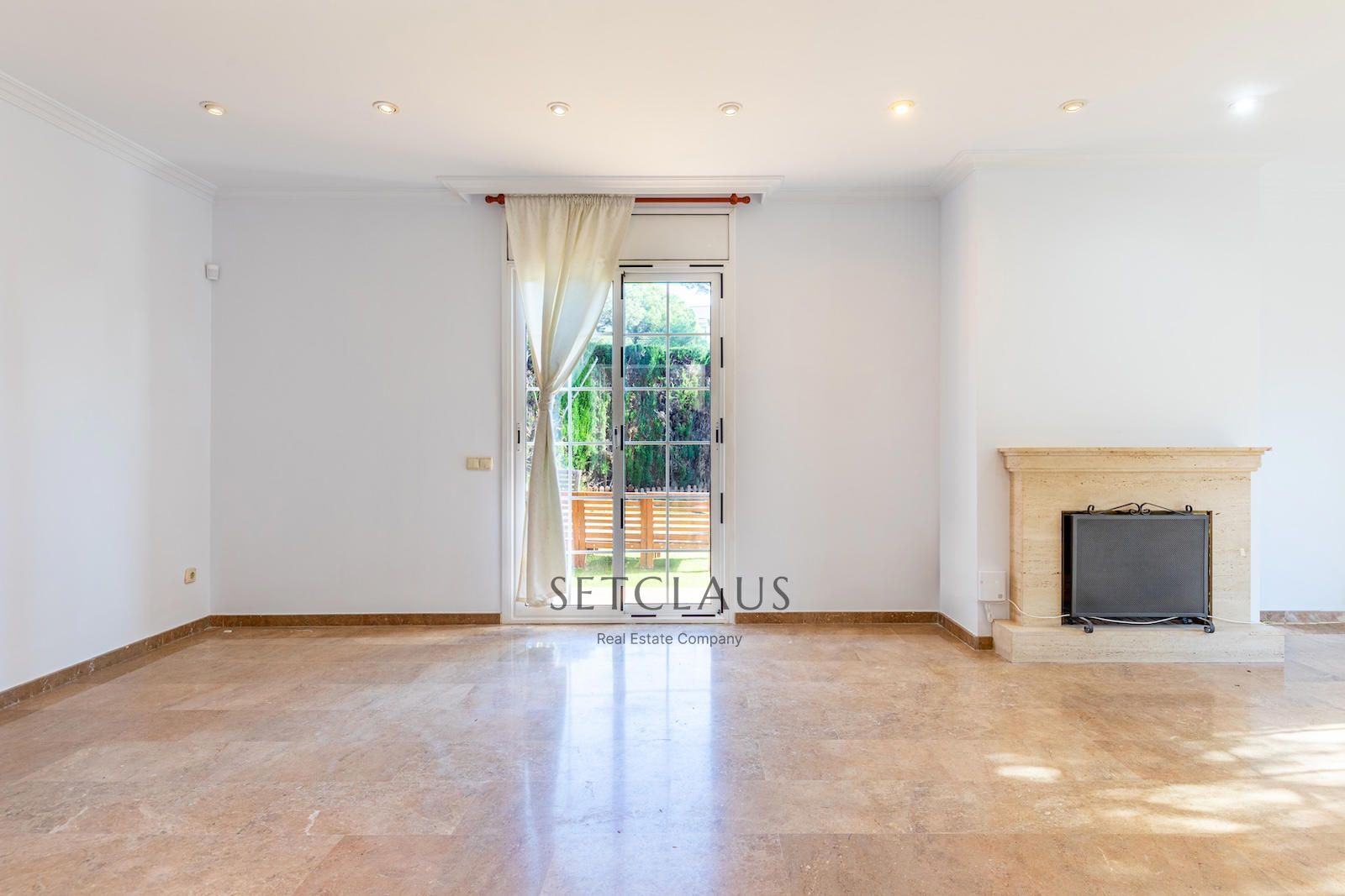 Comprar Casa adosada con zona comunitaria foto 14